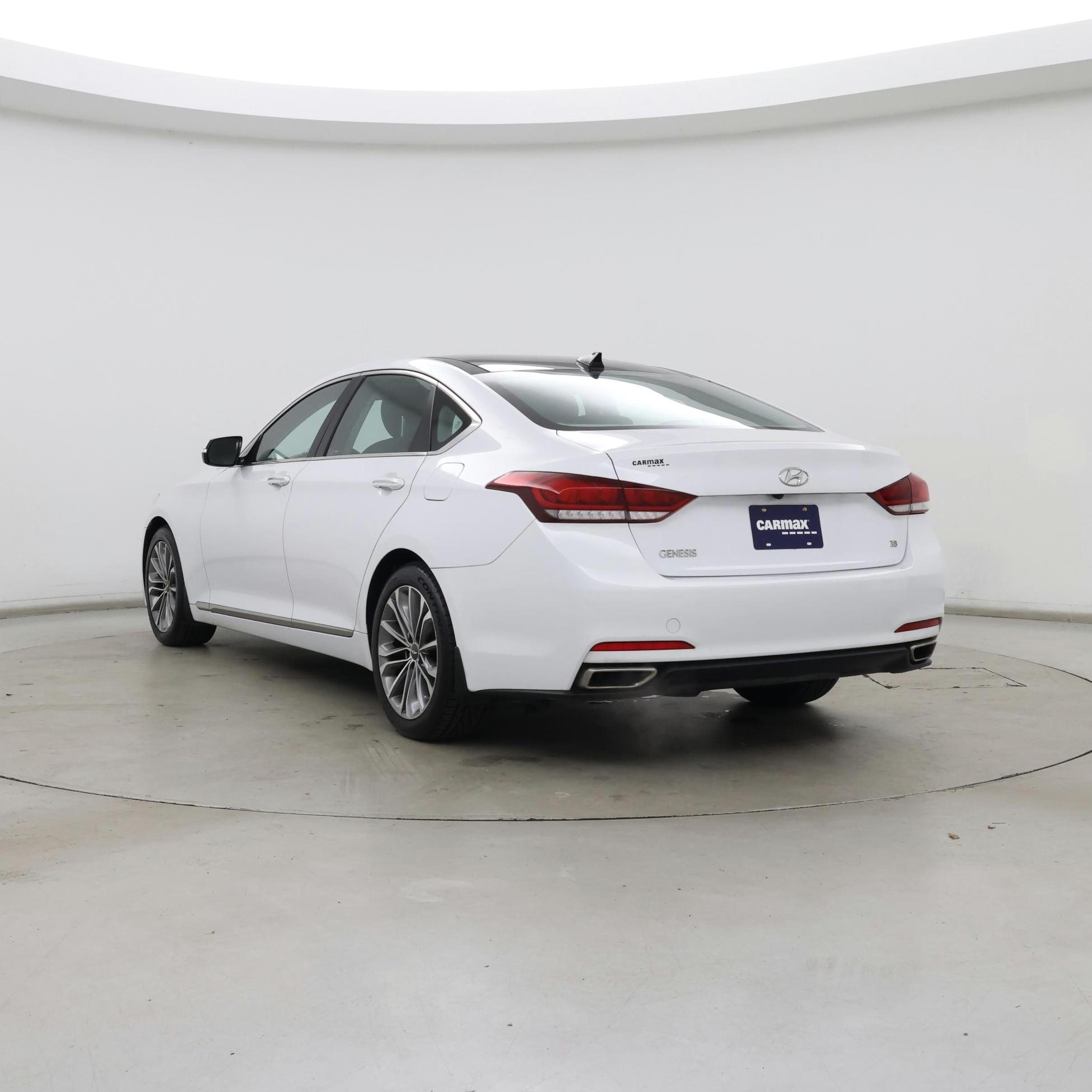 Thumbnail: 2016 Hyundai Genesis - 2