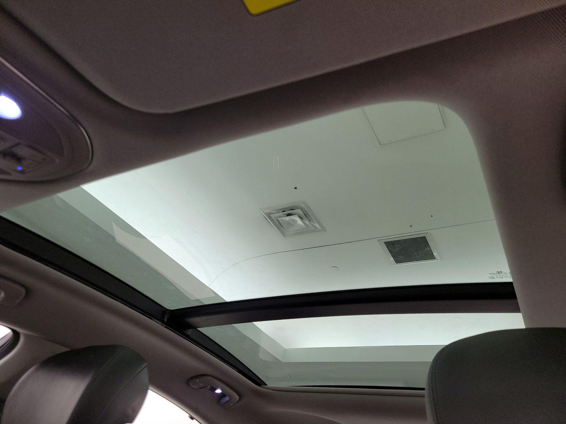 Thumbnail: 2016 Hyundai Genesis - 20