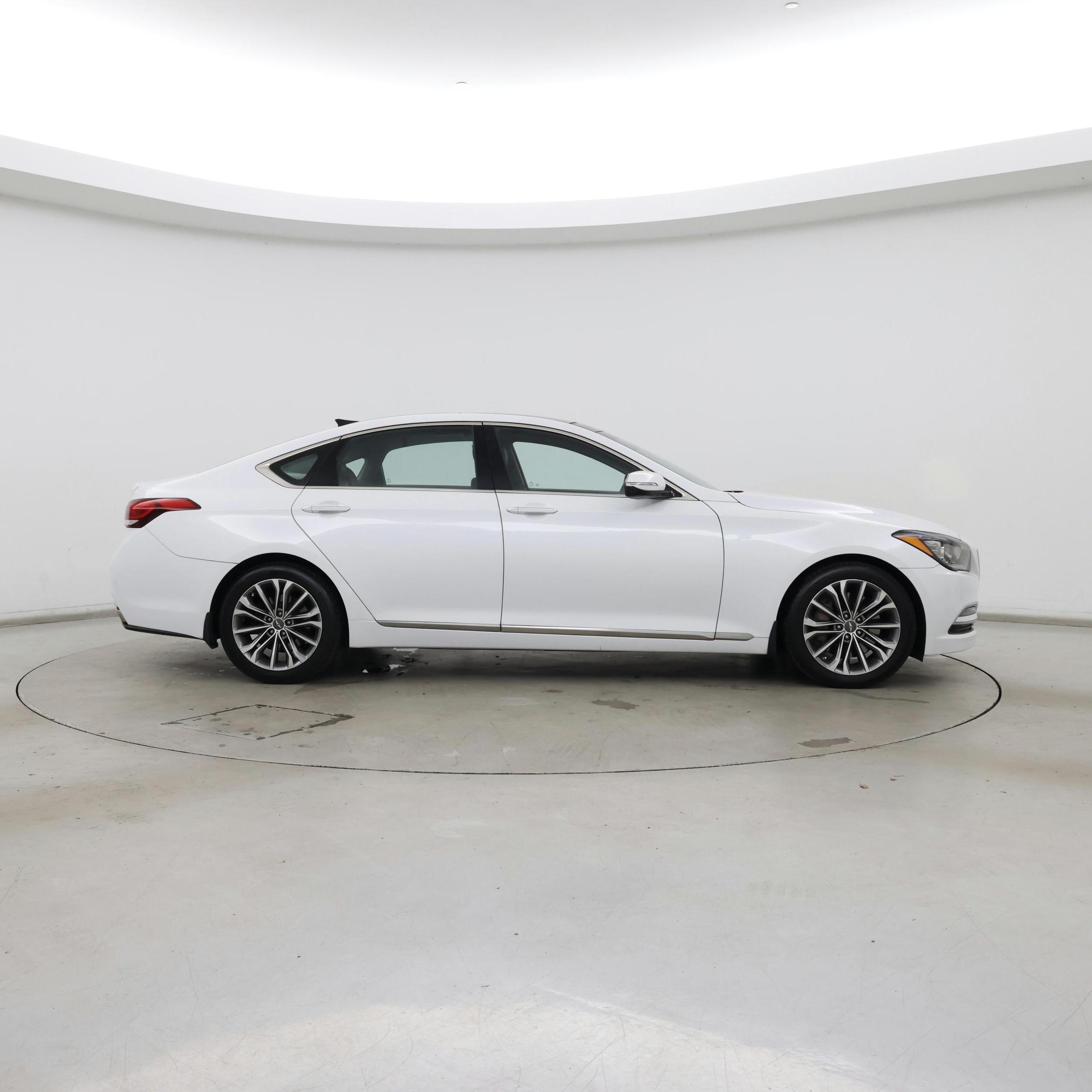 Thumbnail: 2016 Hyundai Genesis - 7