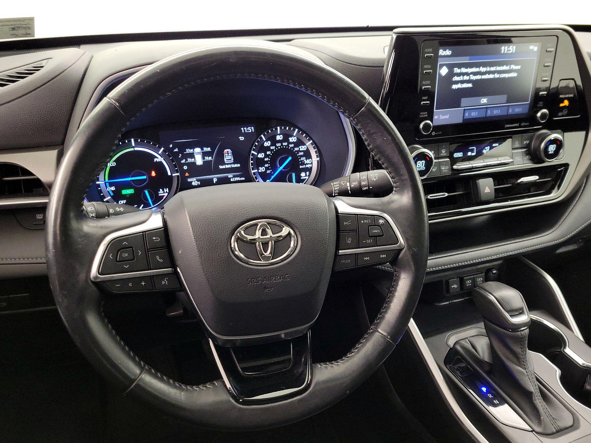 Thumbnail: 2020 Toyota Highlander - 10