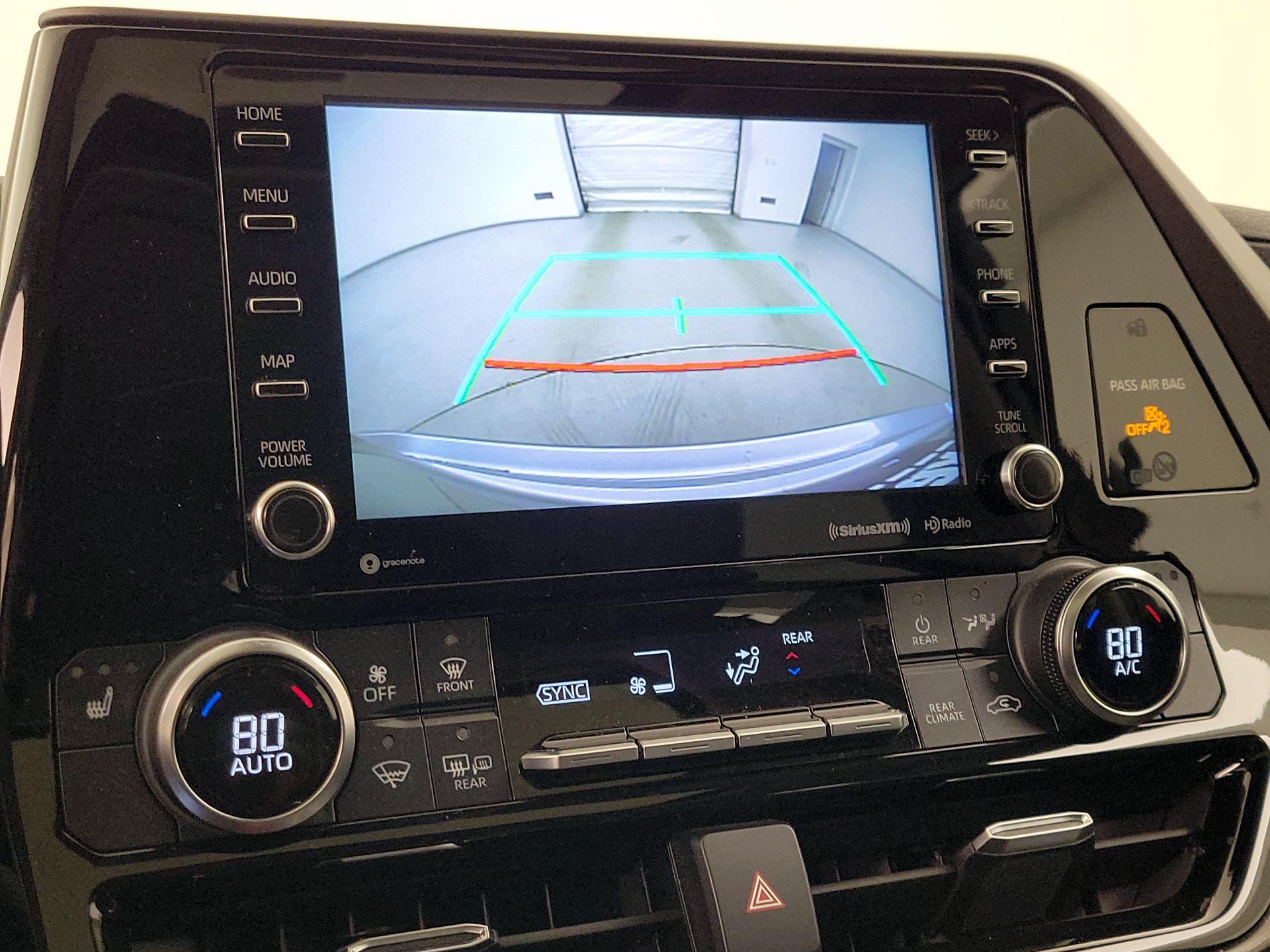 Thumbnail: 2020 Toyota Highlander - 14