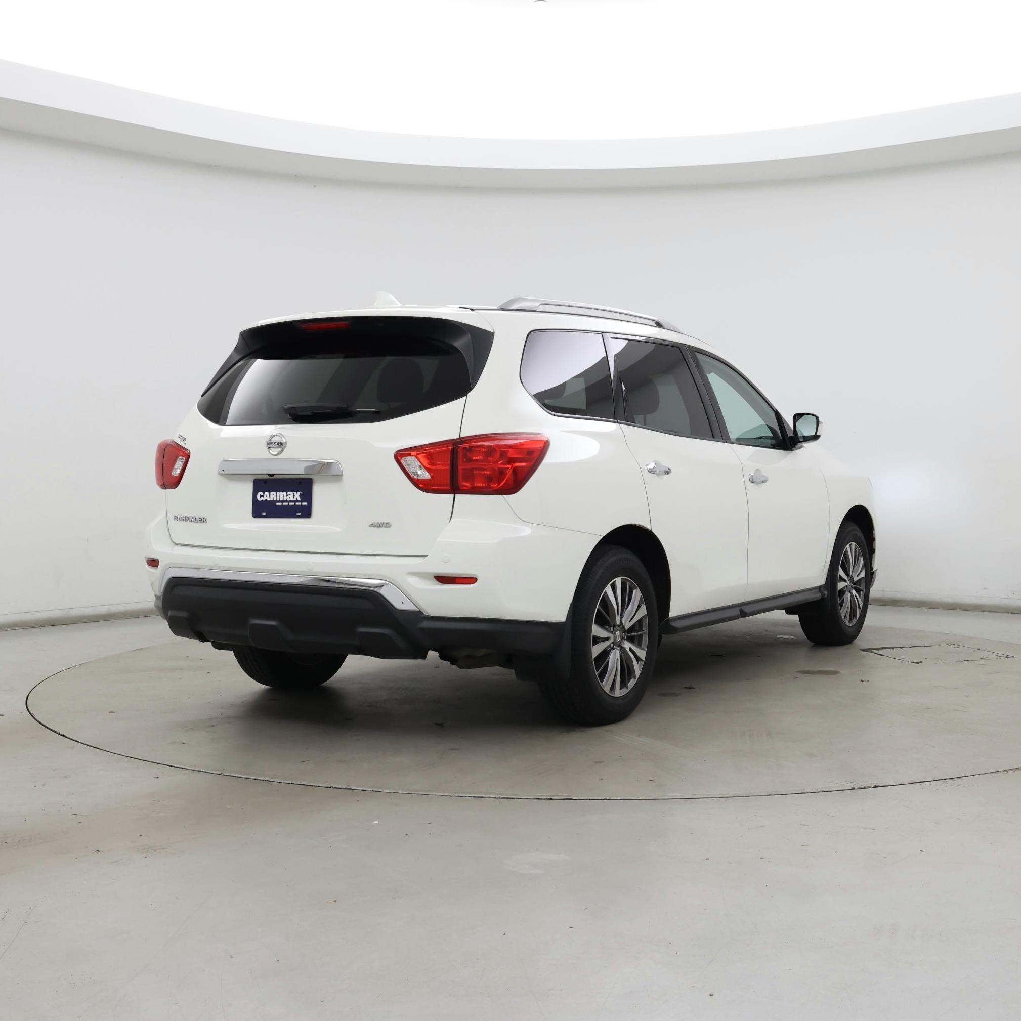 Thumbnail: 2019 Nissan Pathfinder - 8