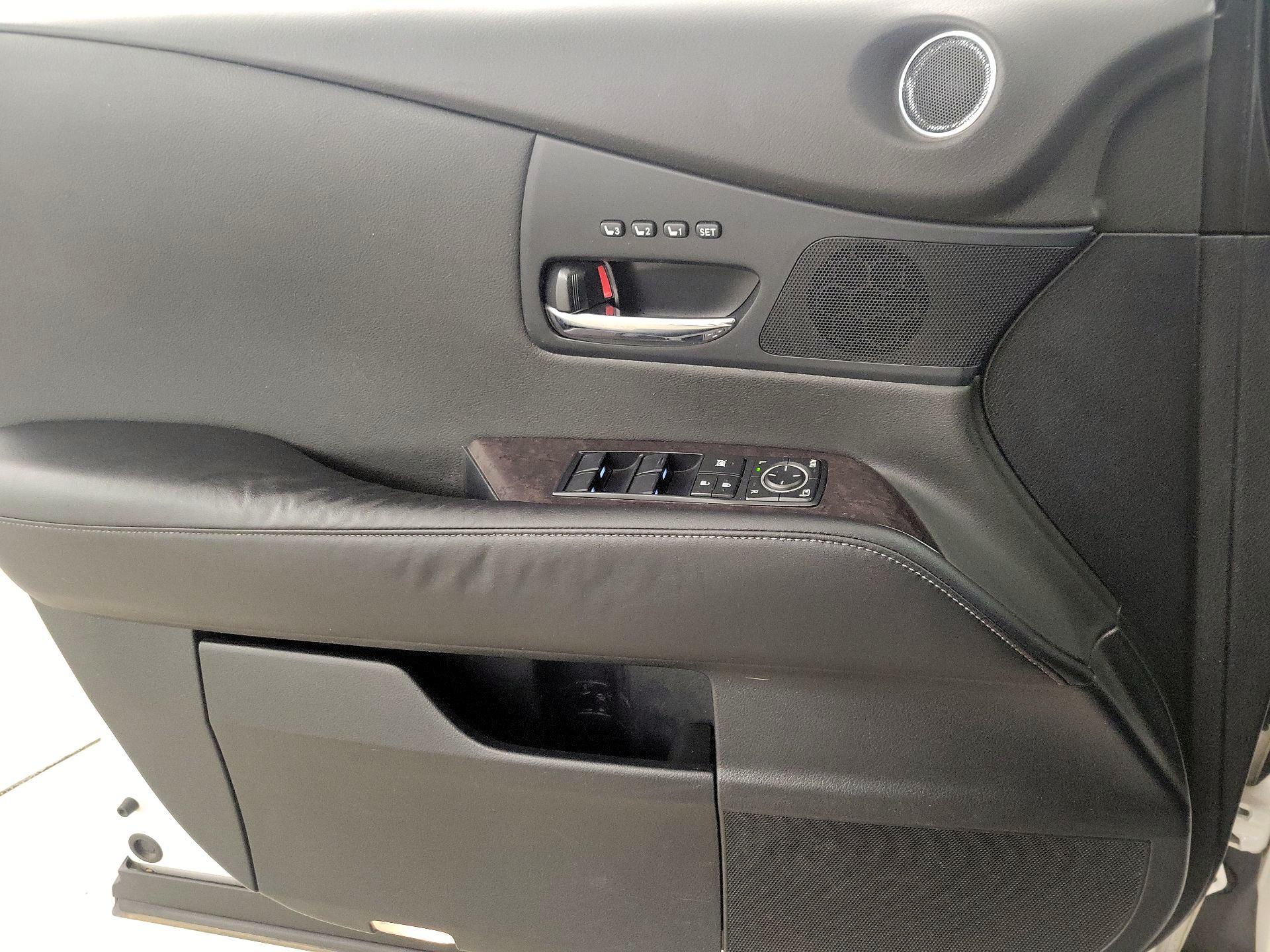 Thumbnail: 2015 Lexus RX - 12