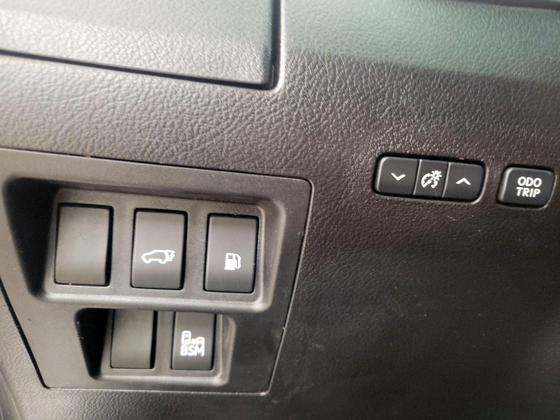 Thumbnail: 2015 Lexus RX - 13