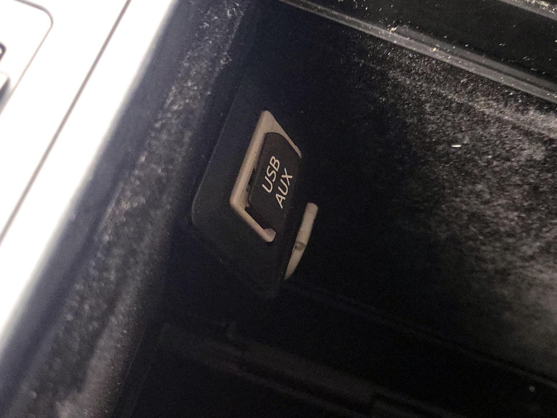 Thumbnail: 2015 Lexus RX - 18