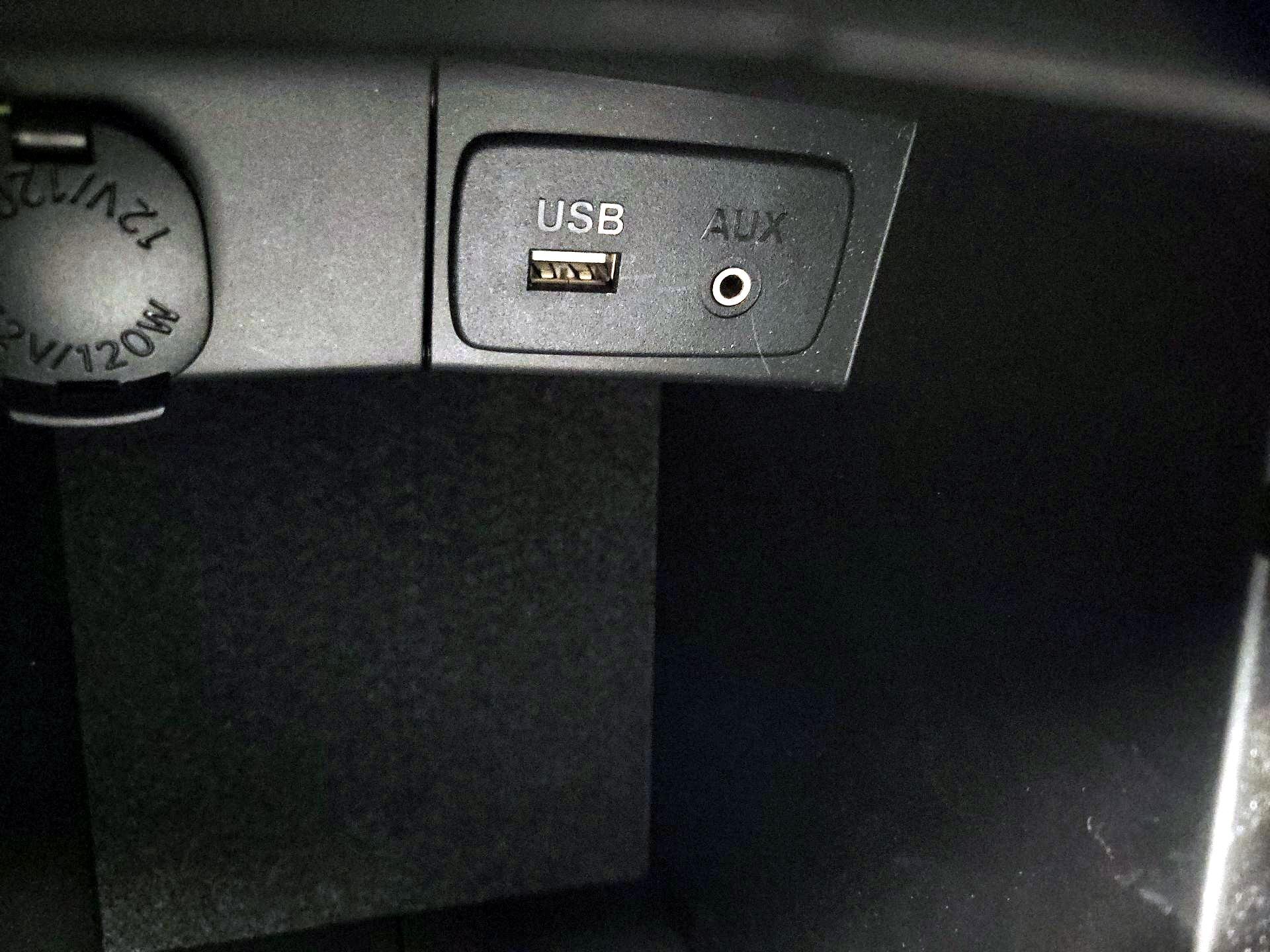 Thumbnail: 2017 Subaru Forester - 18