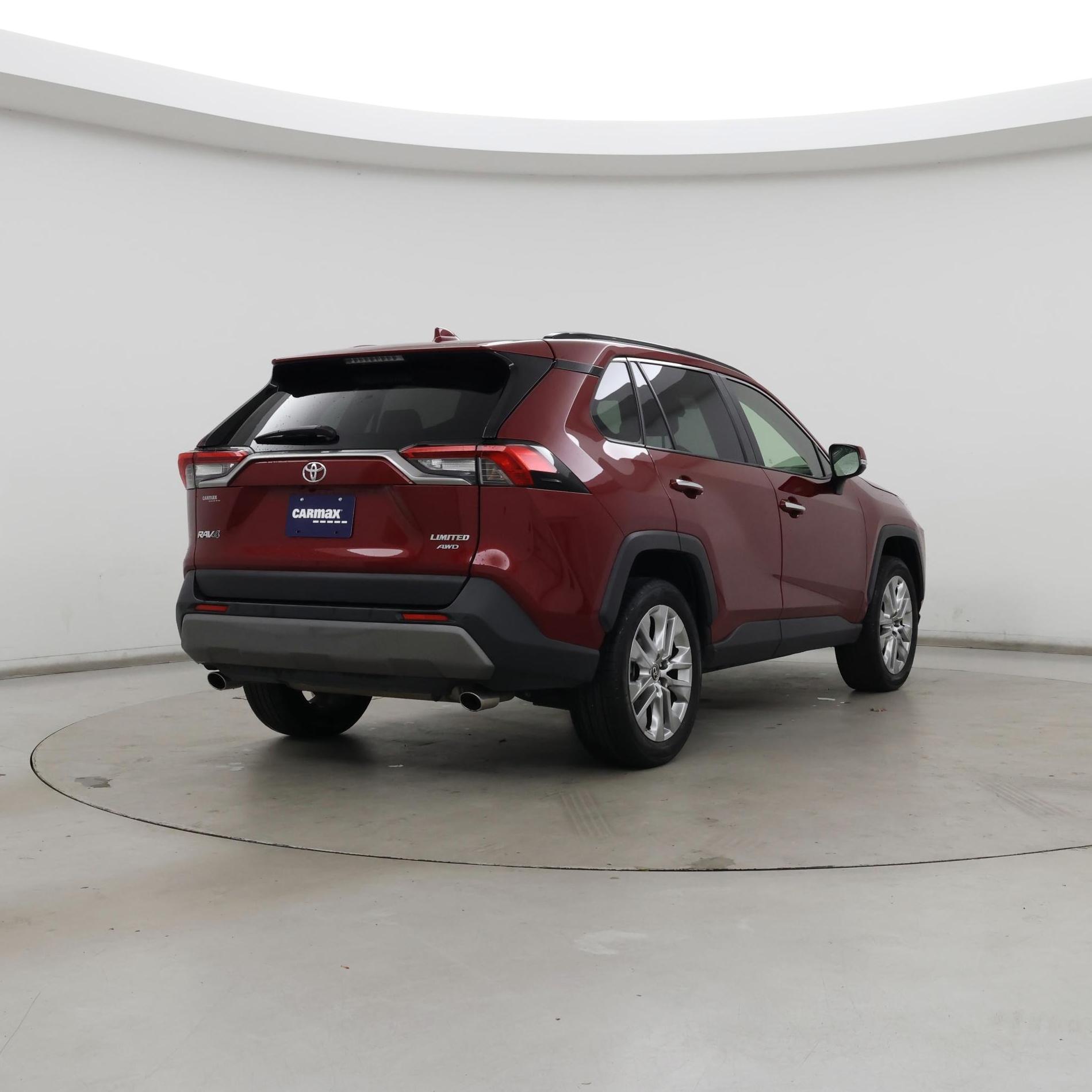 Thumbnail: 2019 Toyota RAV4 - 8