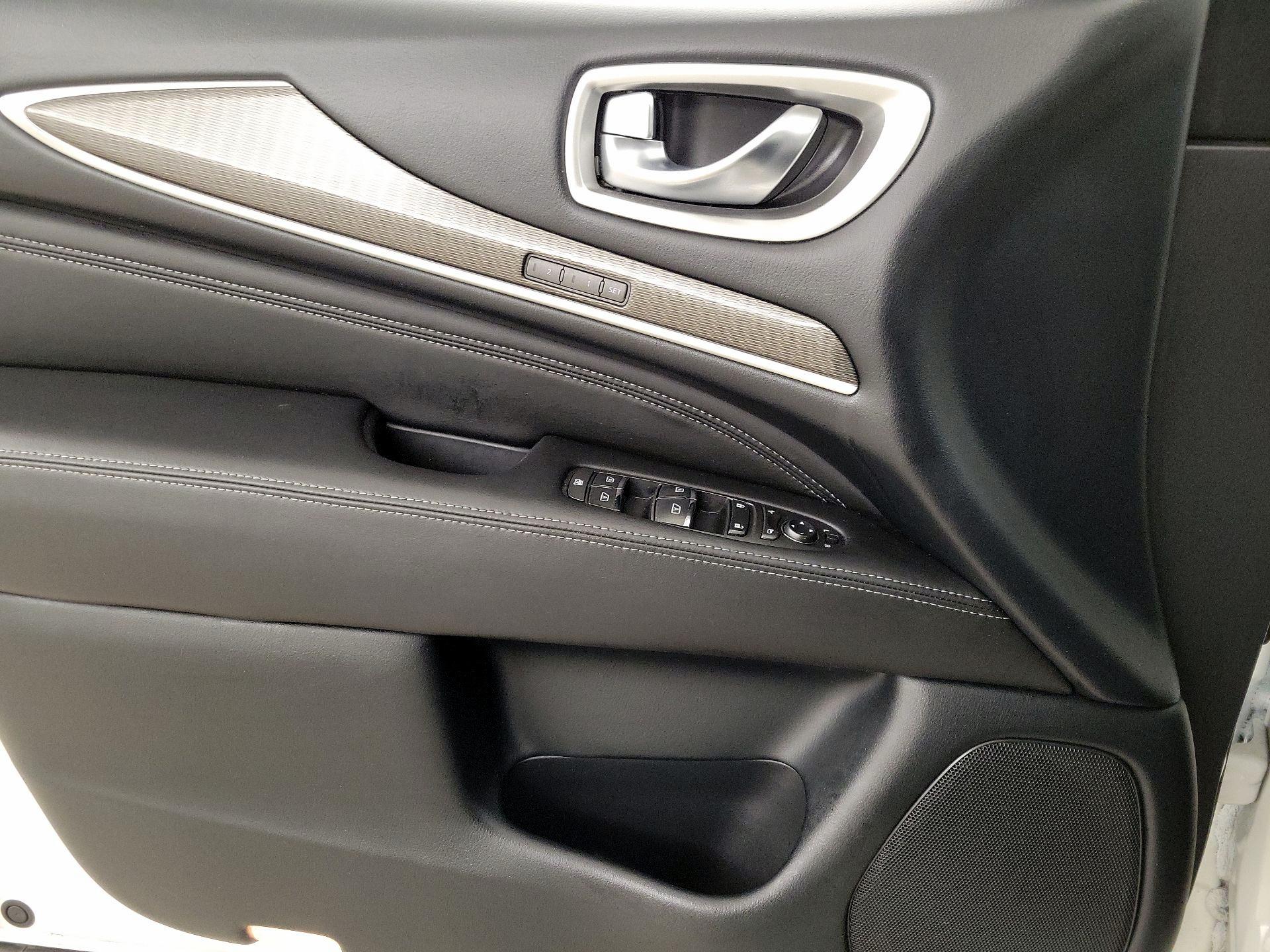 Thumbnail: 2019 INFINITI QX60 - 12