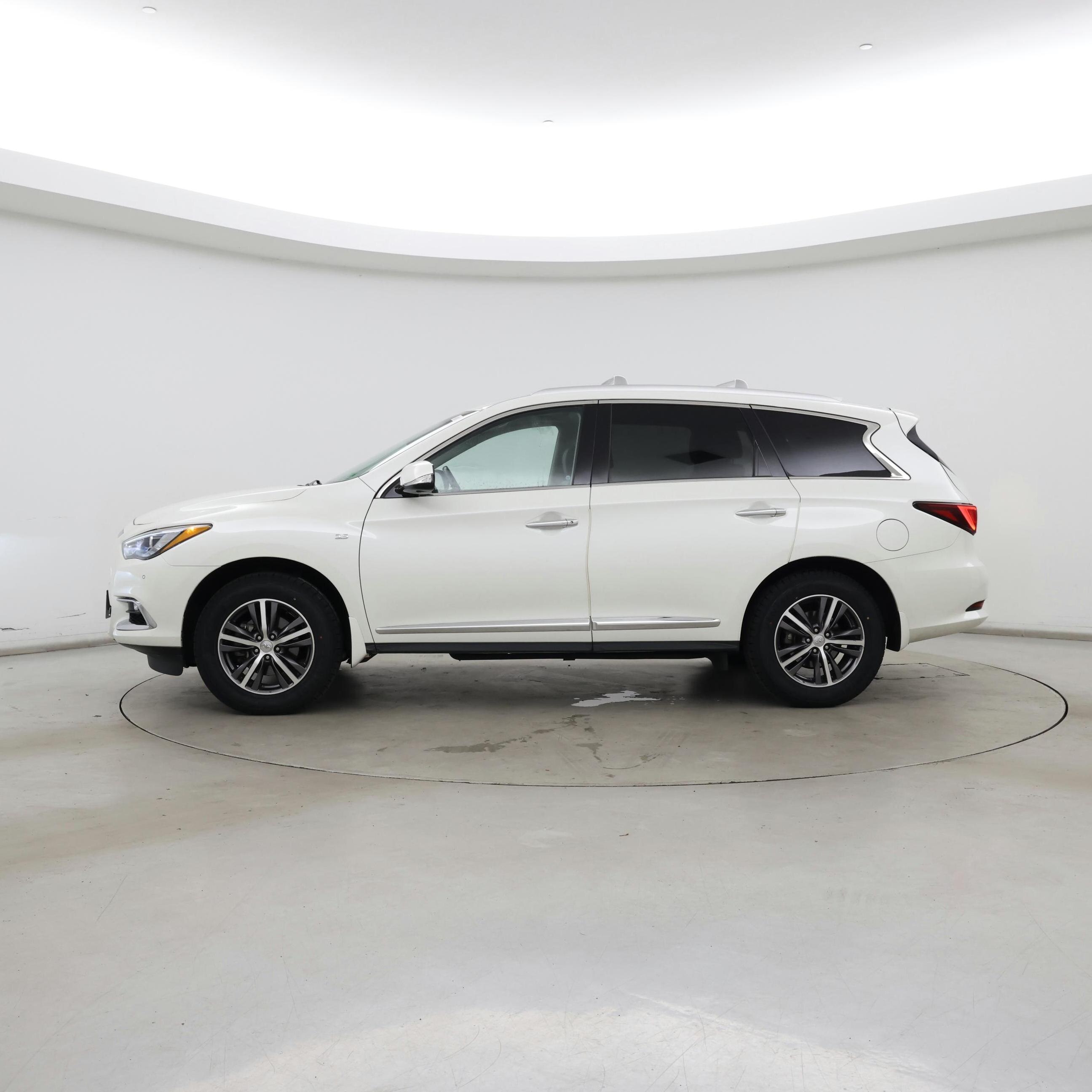 Thumbnail: 2019 INFINITI QX60 - 3