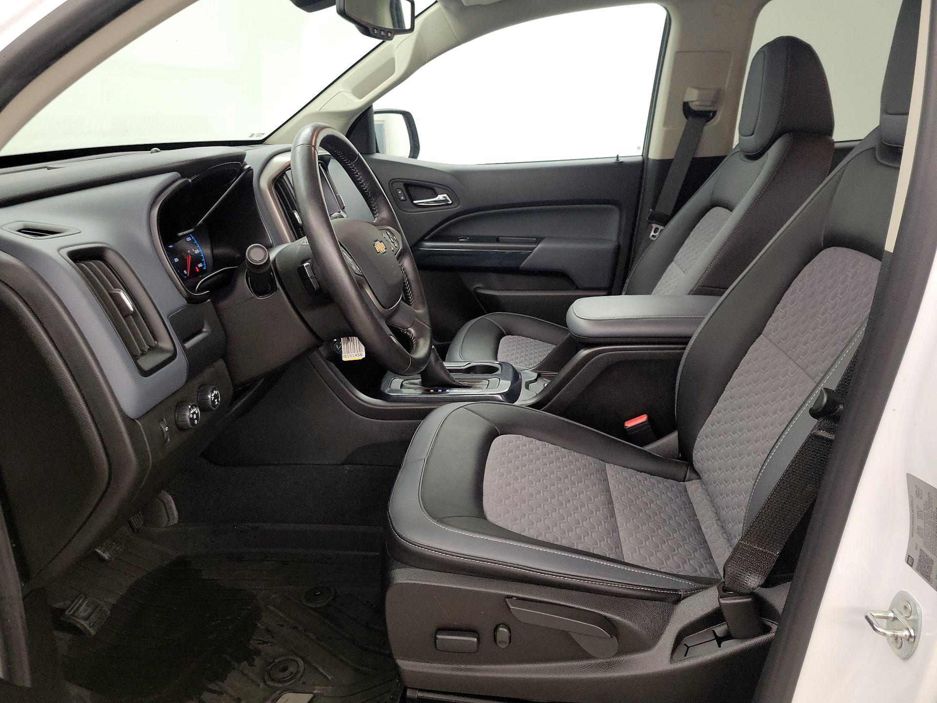 Thumbnail: 2022 Chevrolet Colorado - 11