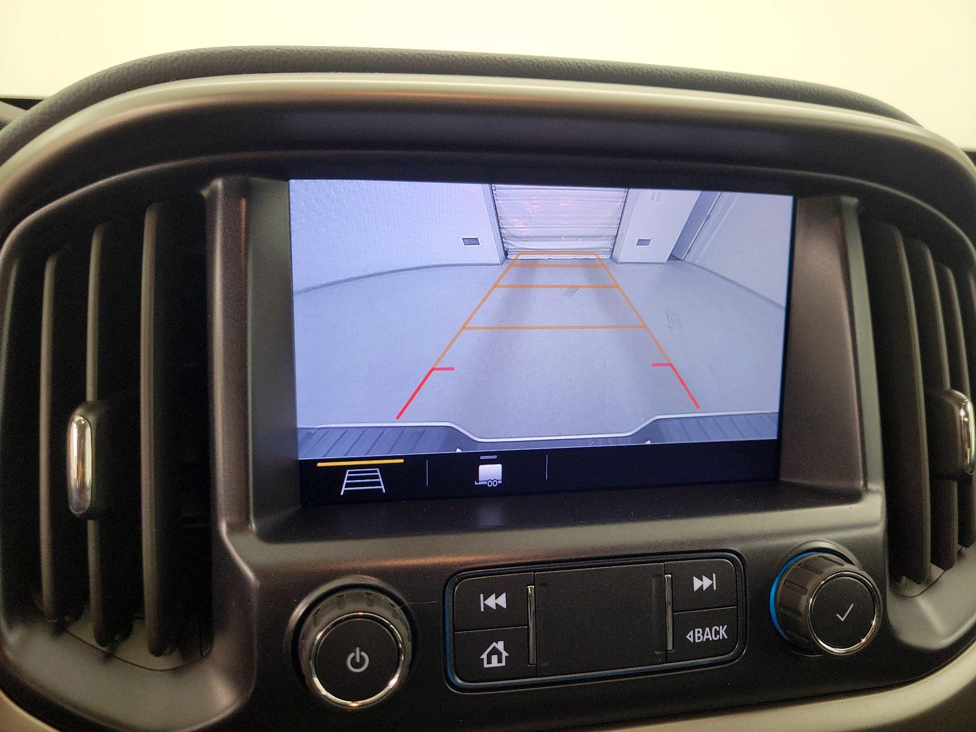 Thumbnail: 2022 Chevrolet Colorado - 14