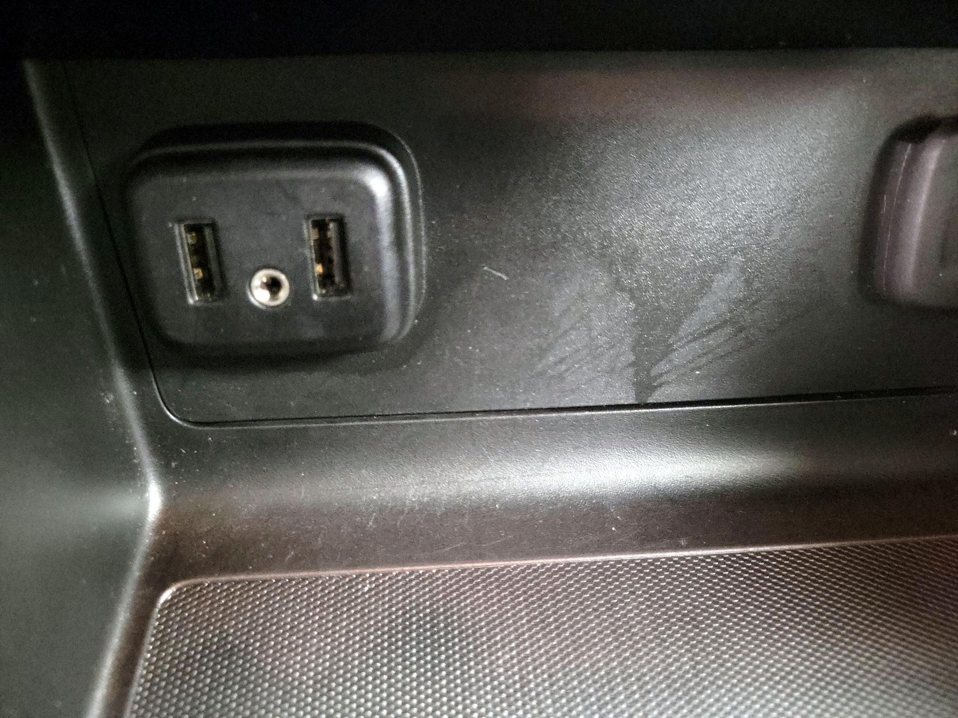 Thumbnail: 2022 Chevrolet Colorado - 18