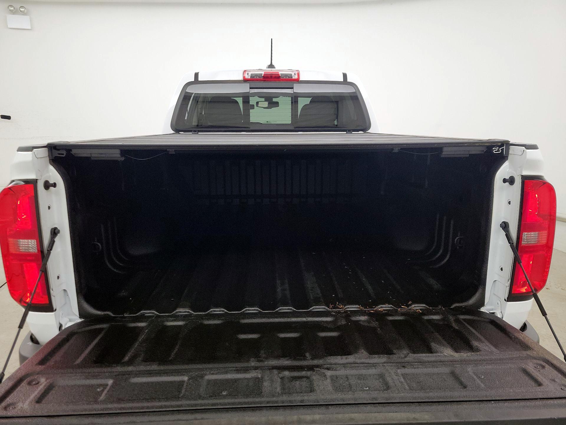 Thumbnail: 2022 Chevrolet Colorado - 20