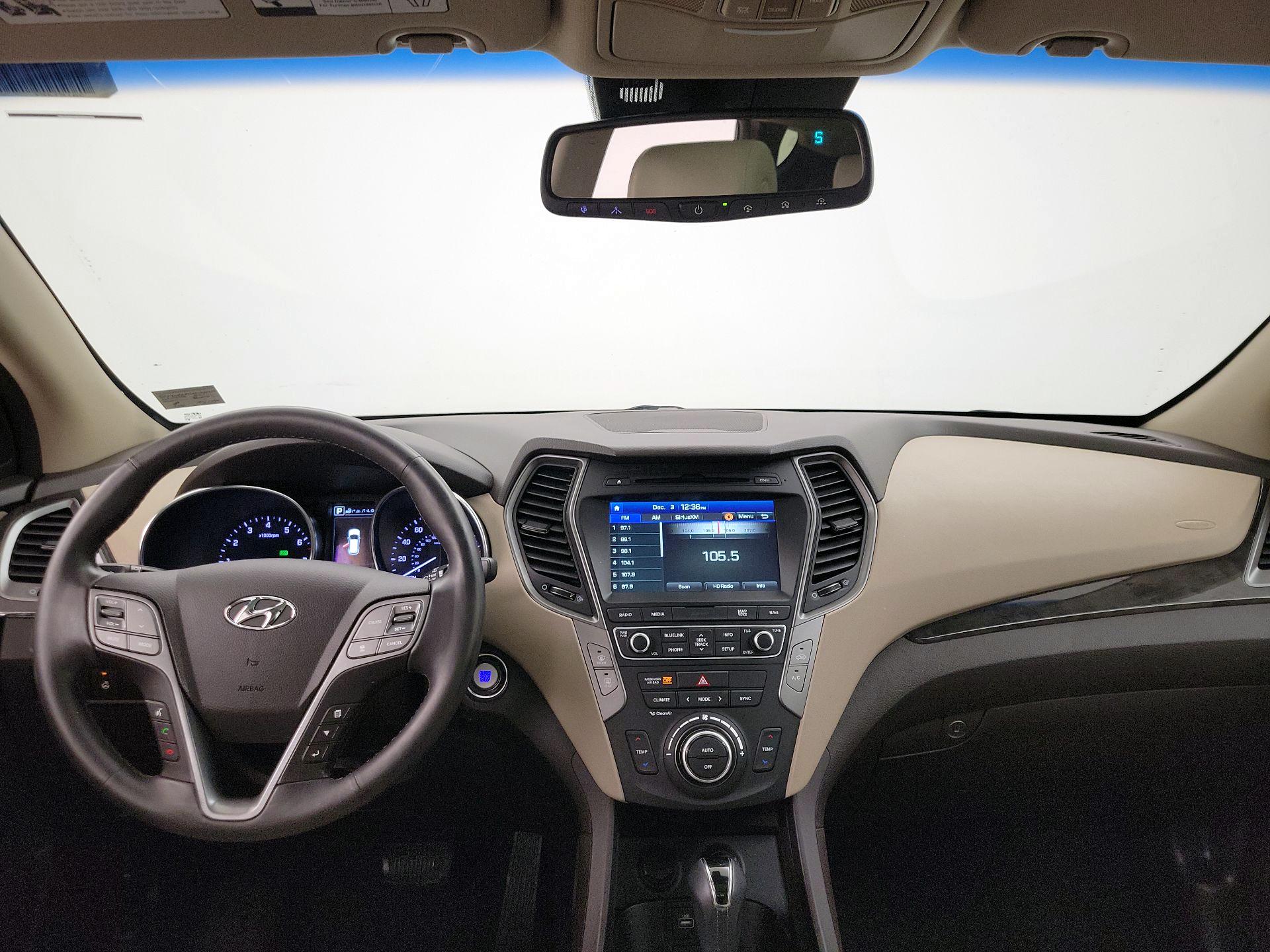 Thumbnail: 2017 Hyundai Santa Fe - 9