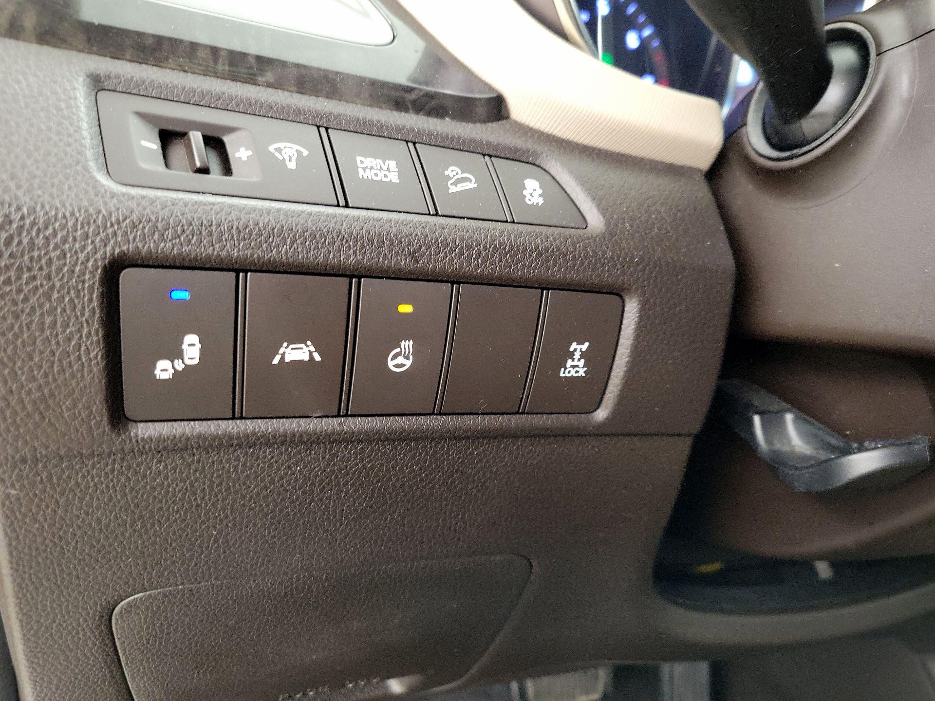 Thumbnail: 2017 Hyundai Santa Fe - 13