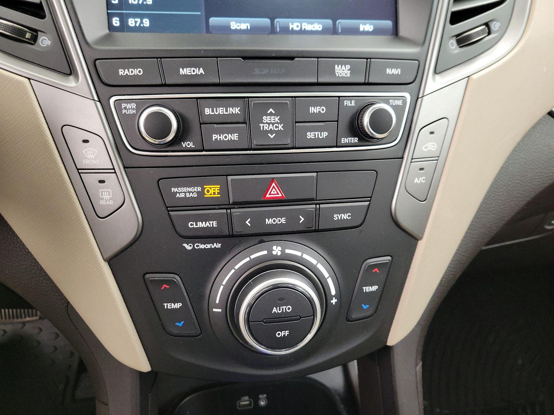 Thumbnail: 2017 Hyundai Santa Fe - 17