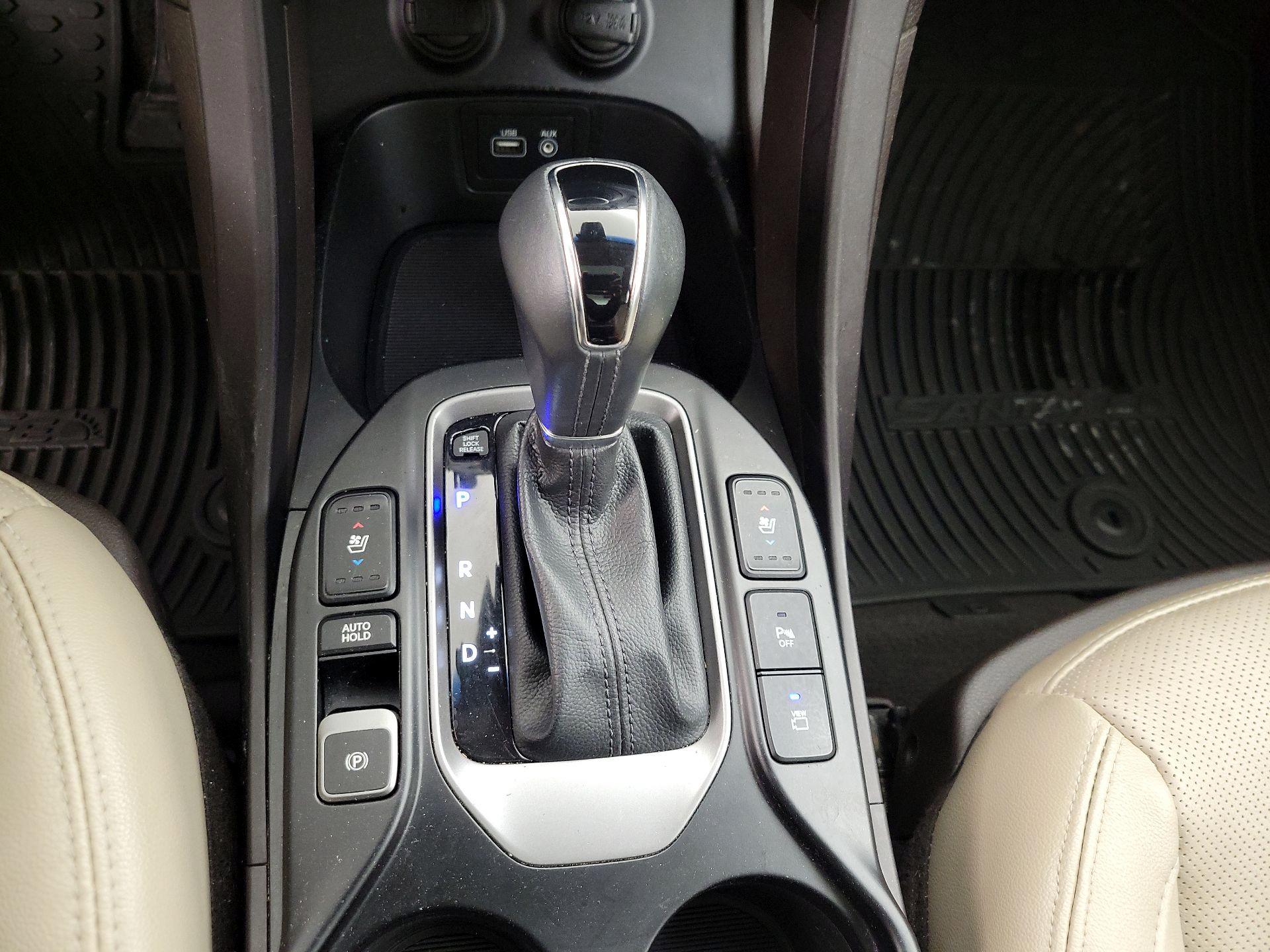 Thumbnail: 2017 Hyundai Santa Fe - 18