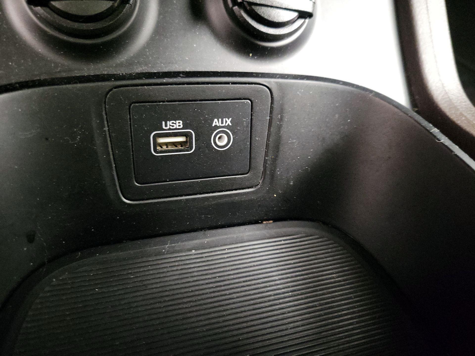 Thumbnail: 2017 Hyundai Santa Fe - 19