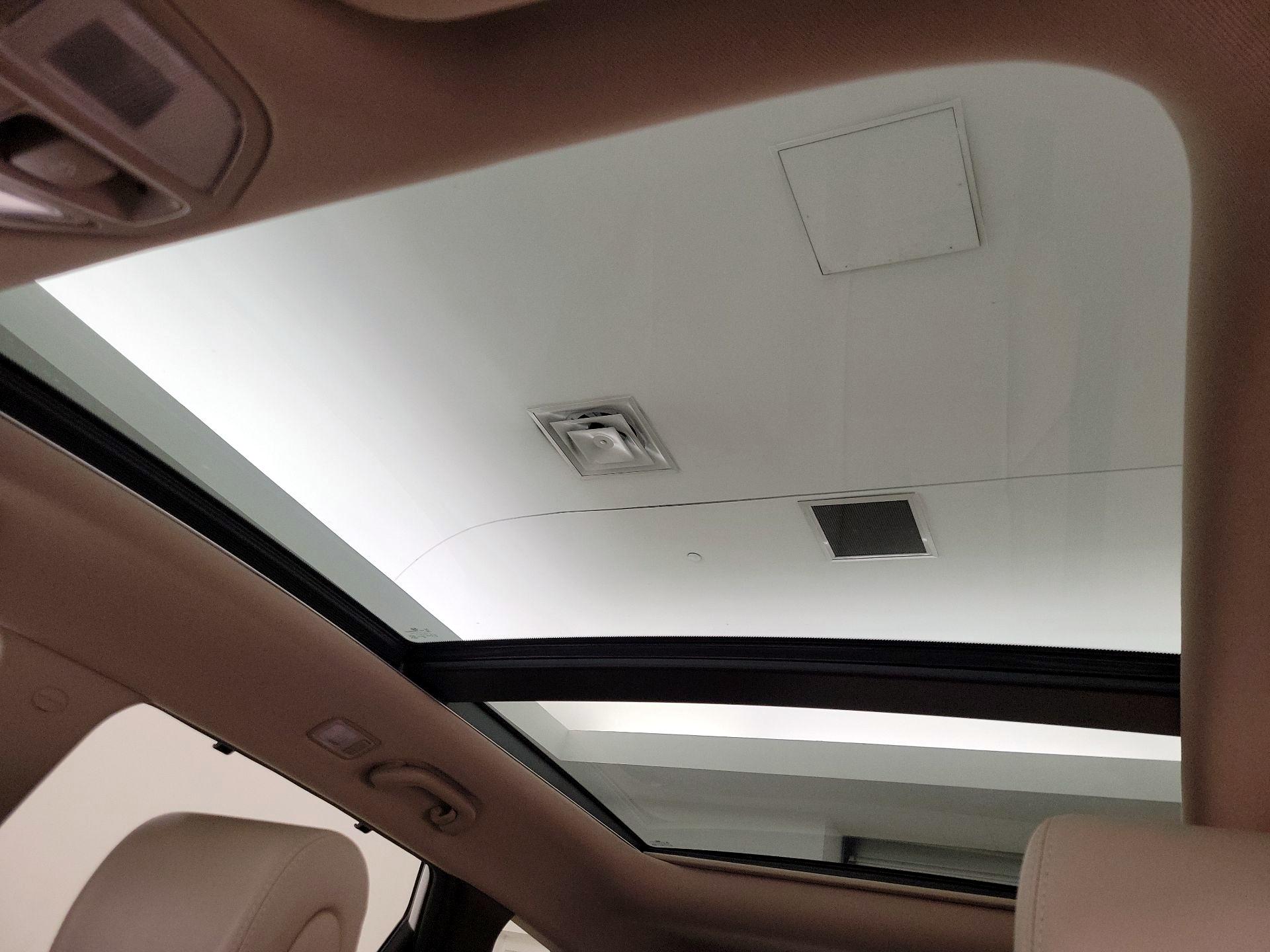 Thumbnail: 2017 Hyundai Santa Fe - 20