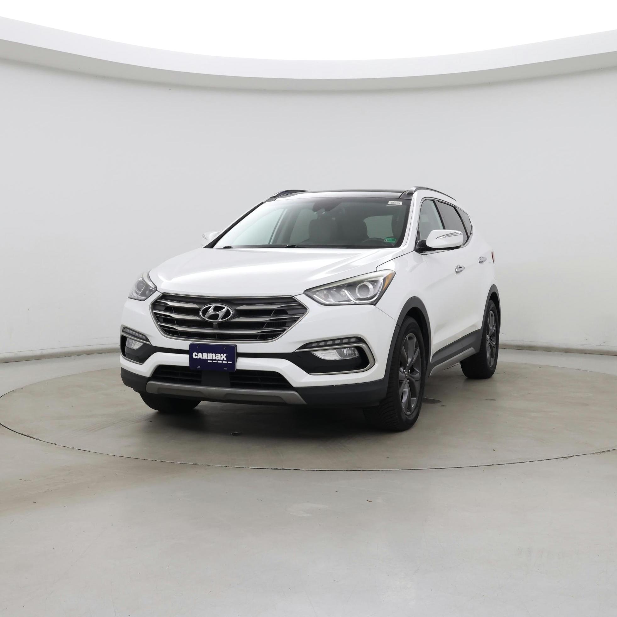 Thumbnail: 2017 Hyundai Santa Fe - 4