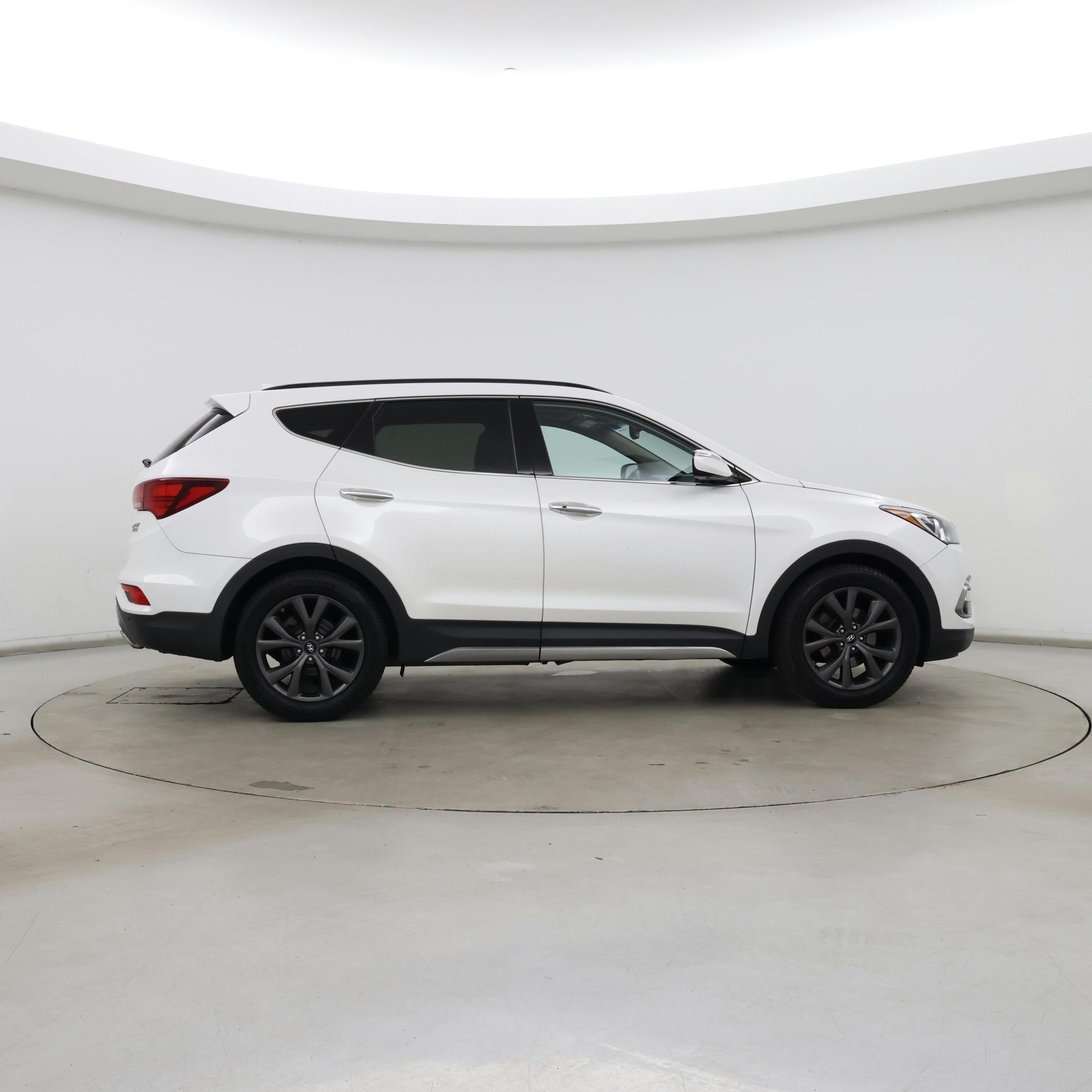 Thumbnail: 2017 Hyundai Santa Fe - 7