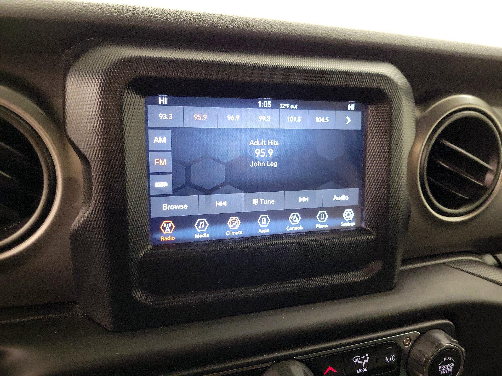 Thumbnail: 2020 Jeep Gladiator - 15