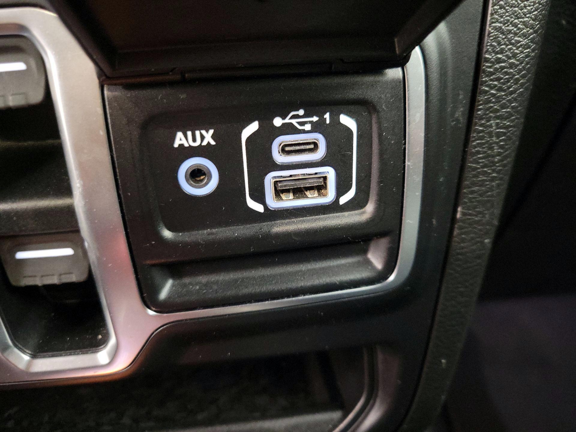 Thumbnail: 2020 Jeep Gladiator - 18