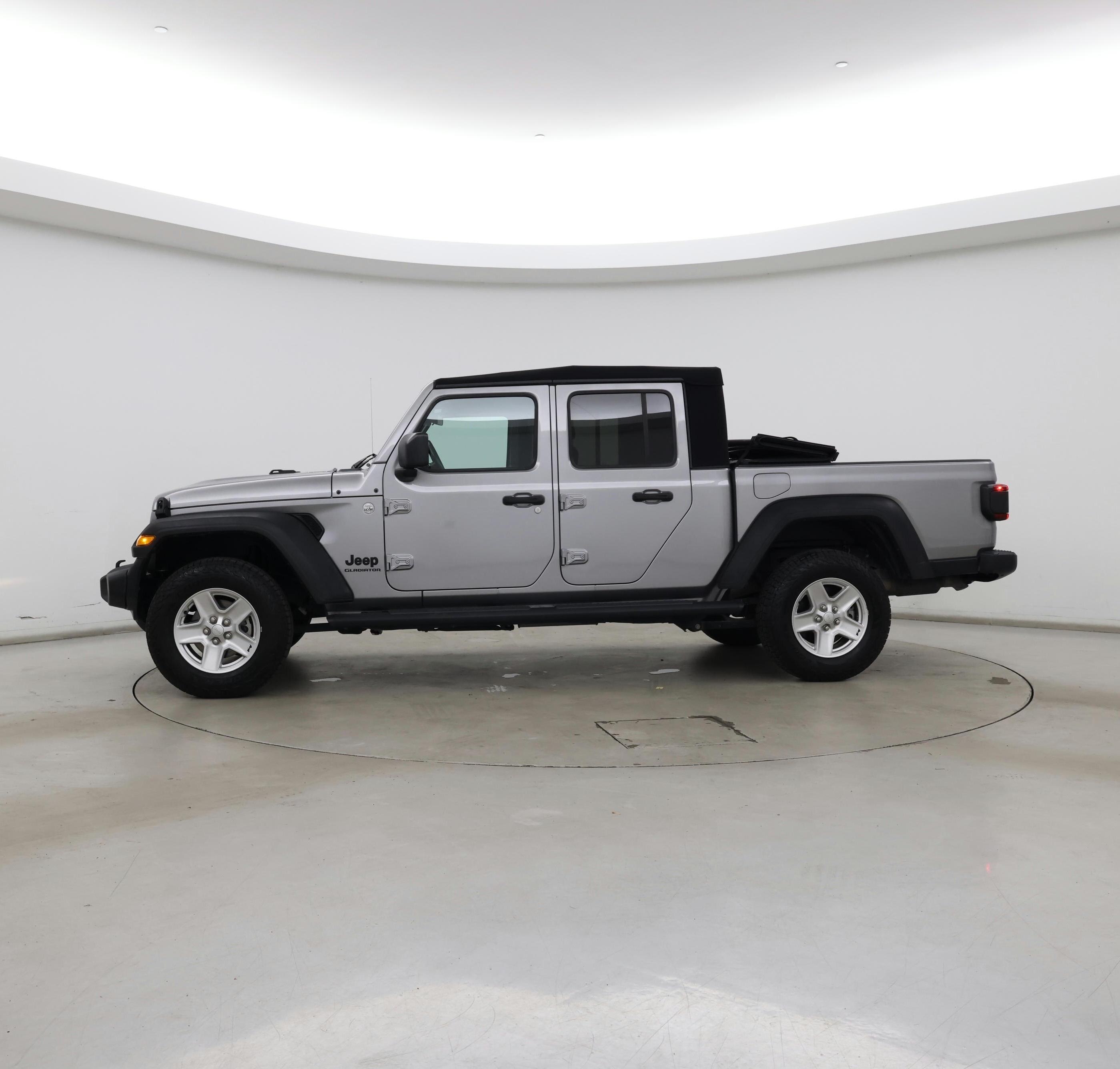 Thumbnail: 2020 Jeep Gladiator - 3