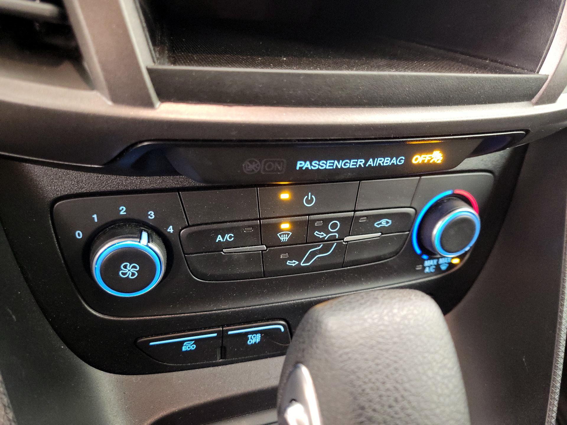 Thumbnail: 2022 Ford Transit Series - 16