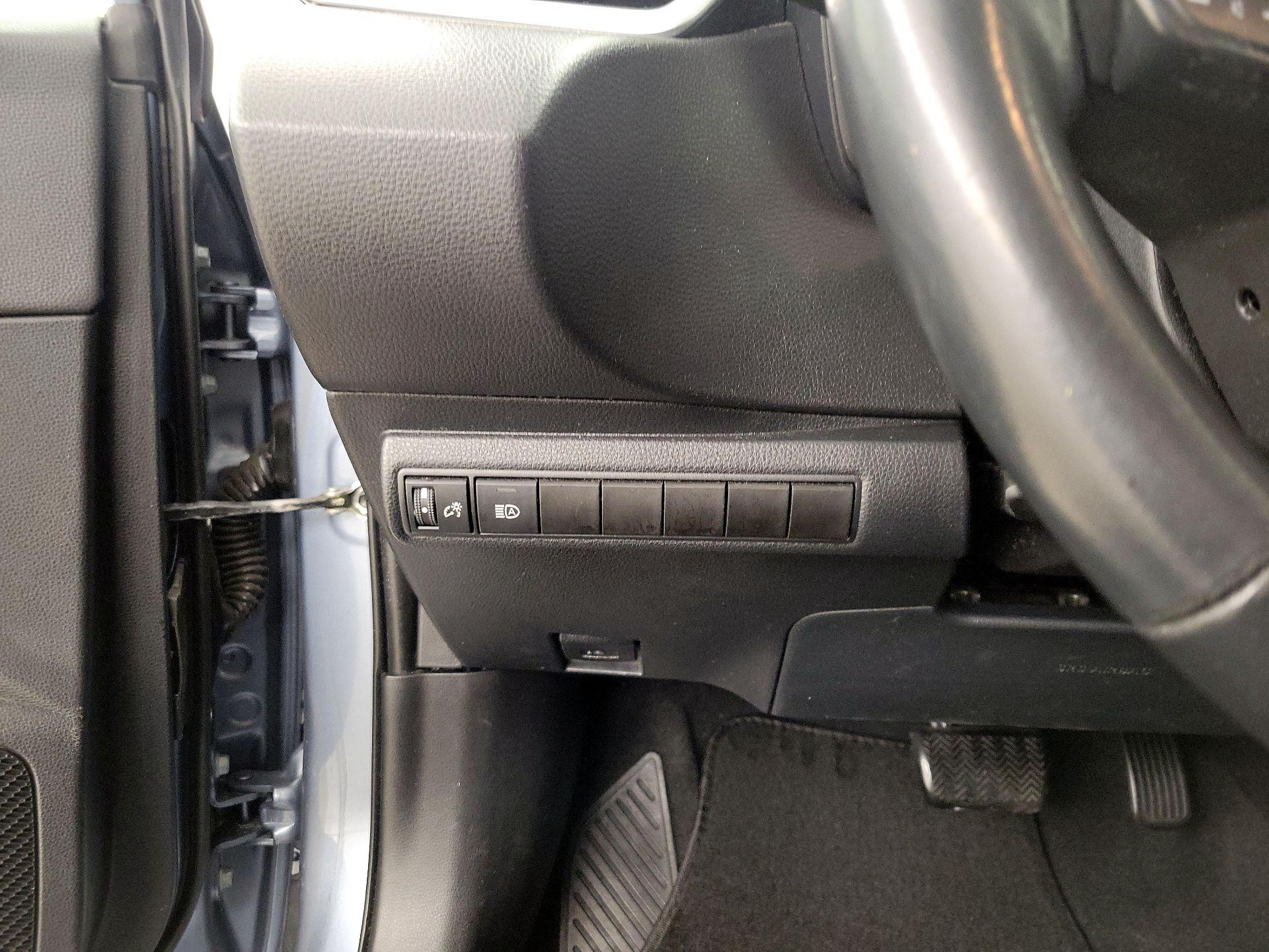 Thumbnail: 2021 Toyota Corolla - 13