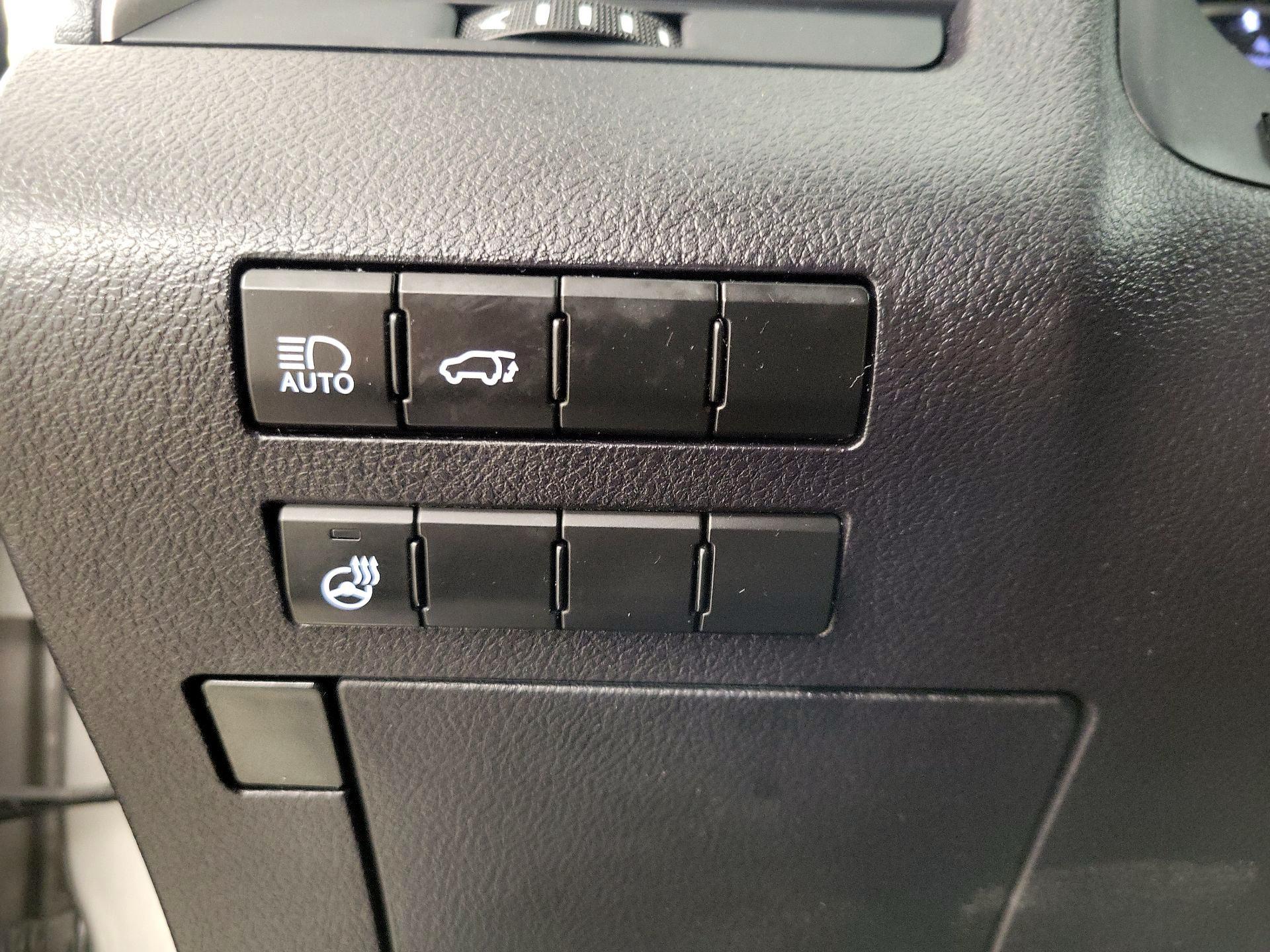 Thumbnail: 2017 Lexus RX - 13