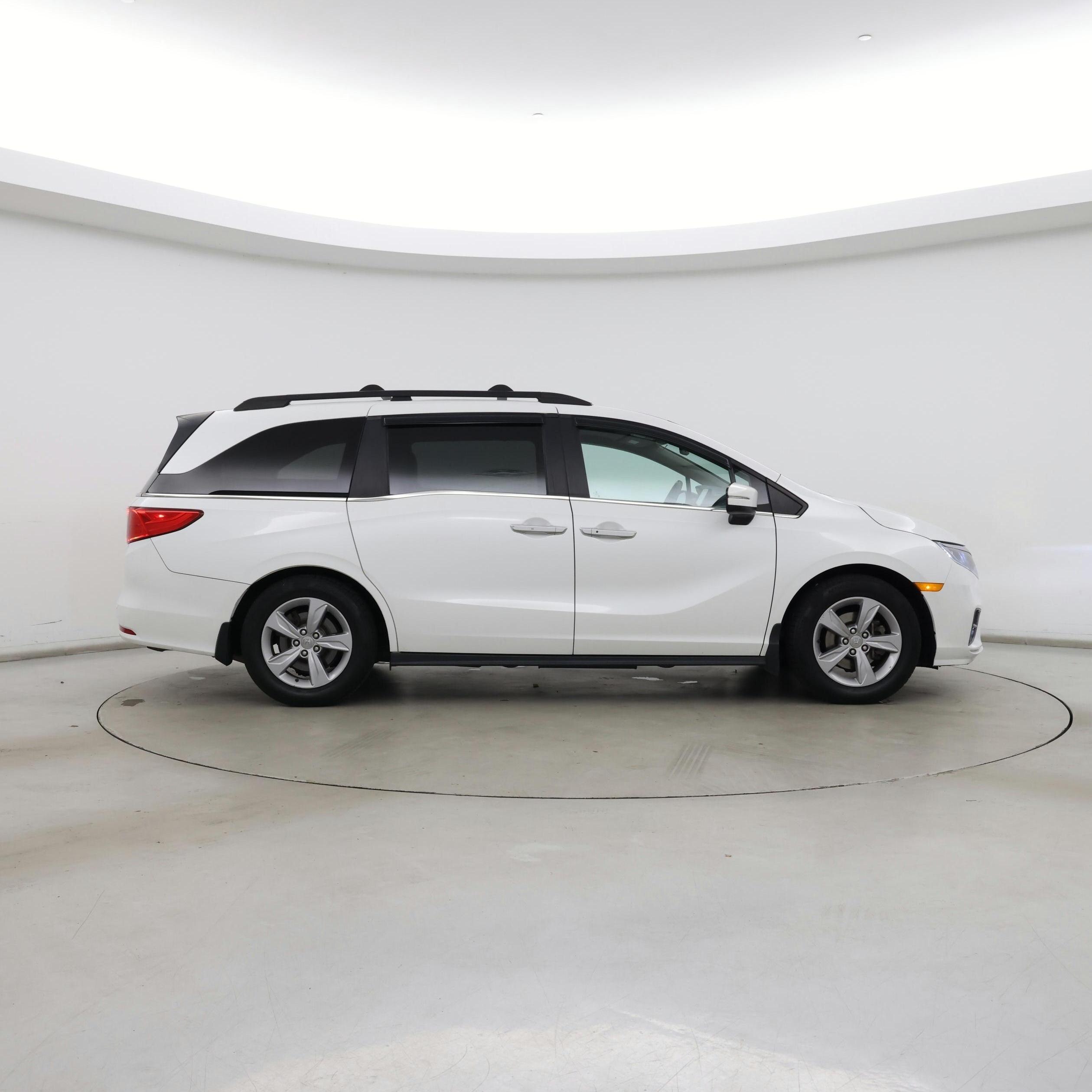 Thumbnail: 2020 Honda Odyssey - 7