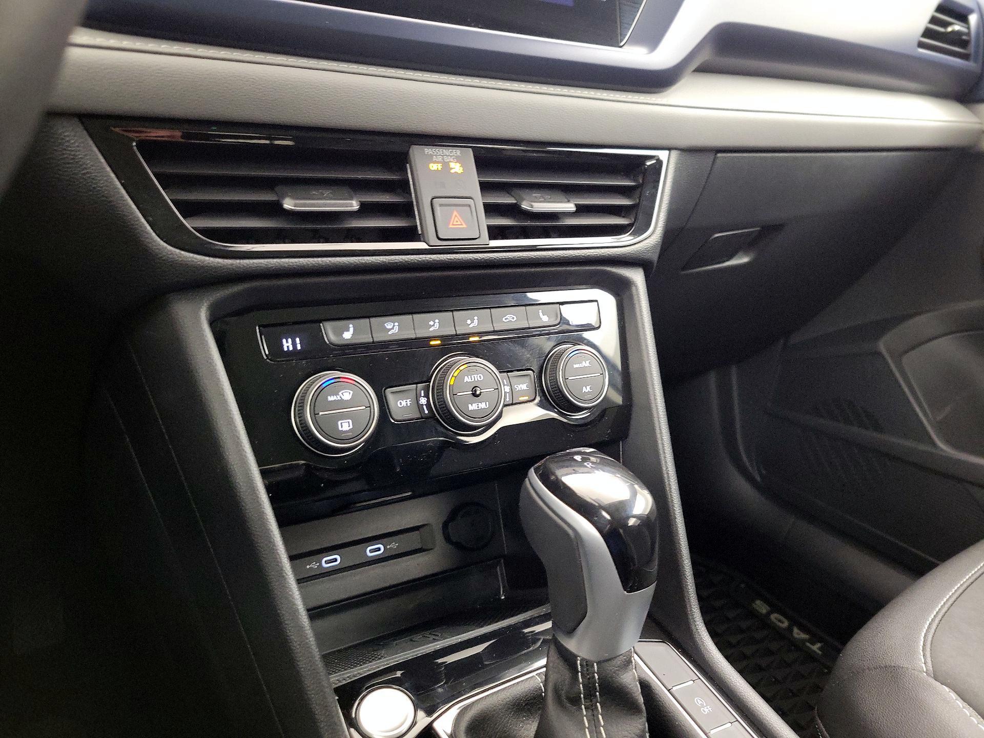 Thumbnail: 2024 Volkswagen Taos - 16