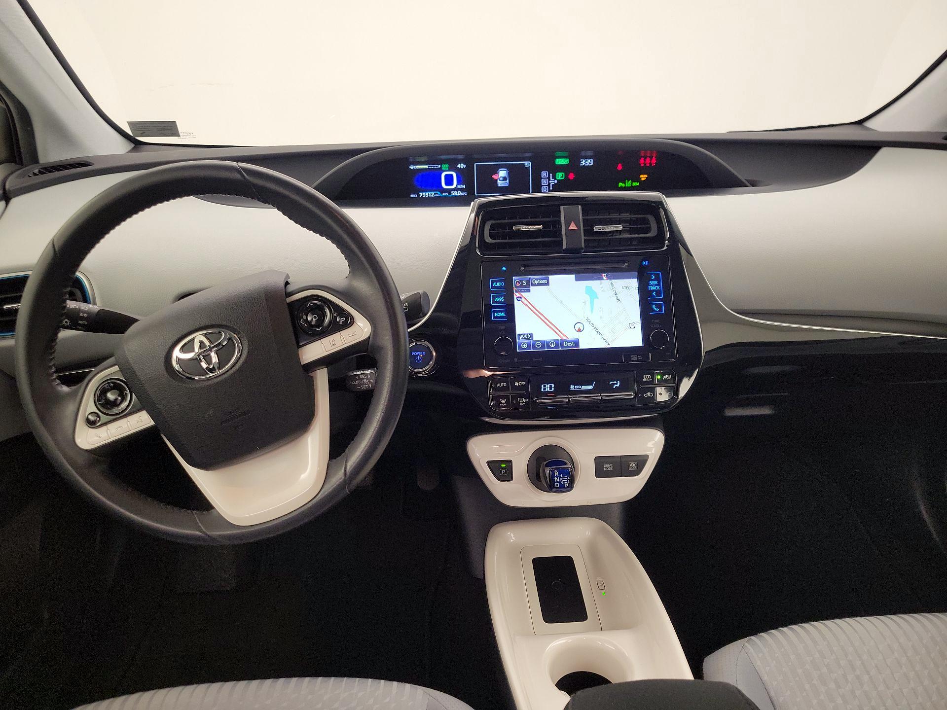 Thumbnail: 2017 Toyota Prius - 9