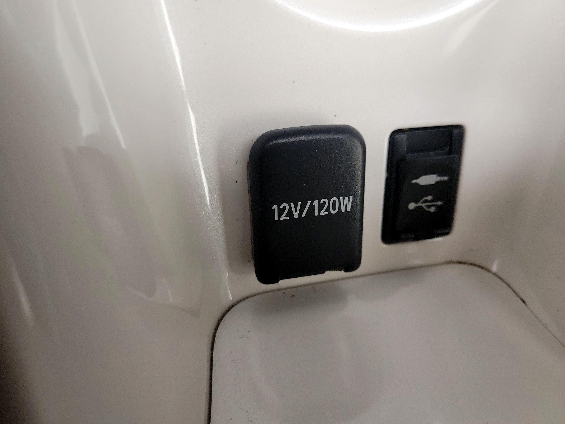 Thumbnail: 2017 Toyota Prius - 19