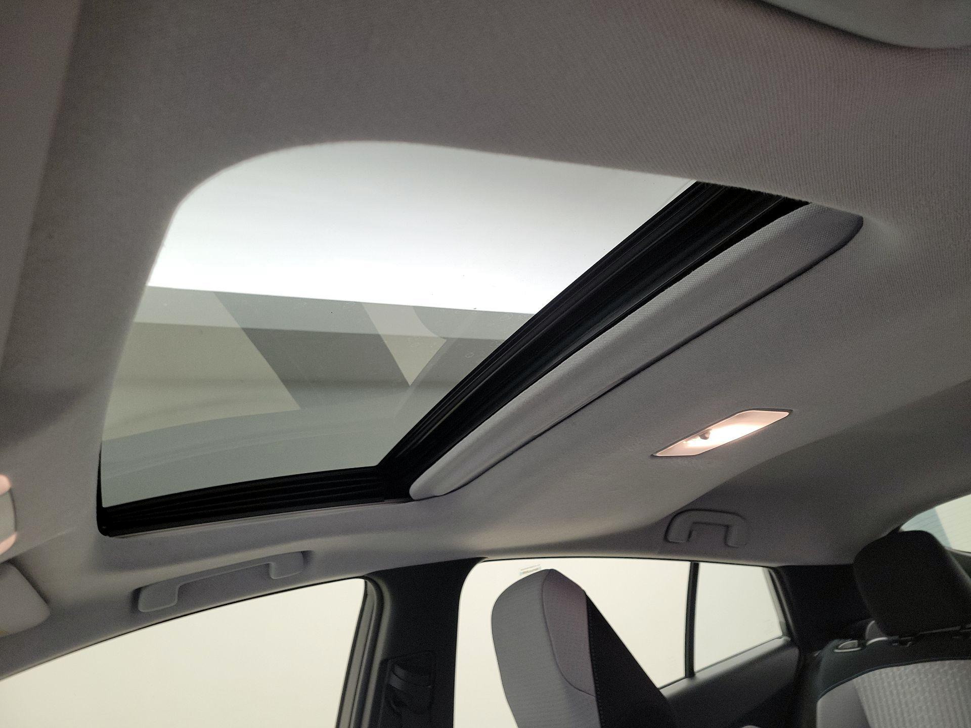 Thumbnail: 2017 Toyota Prius - 20