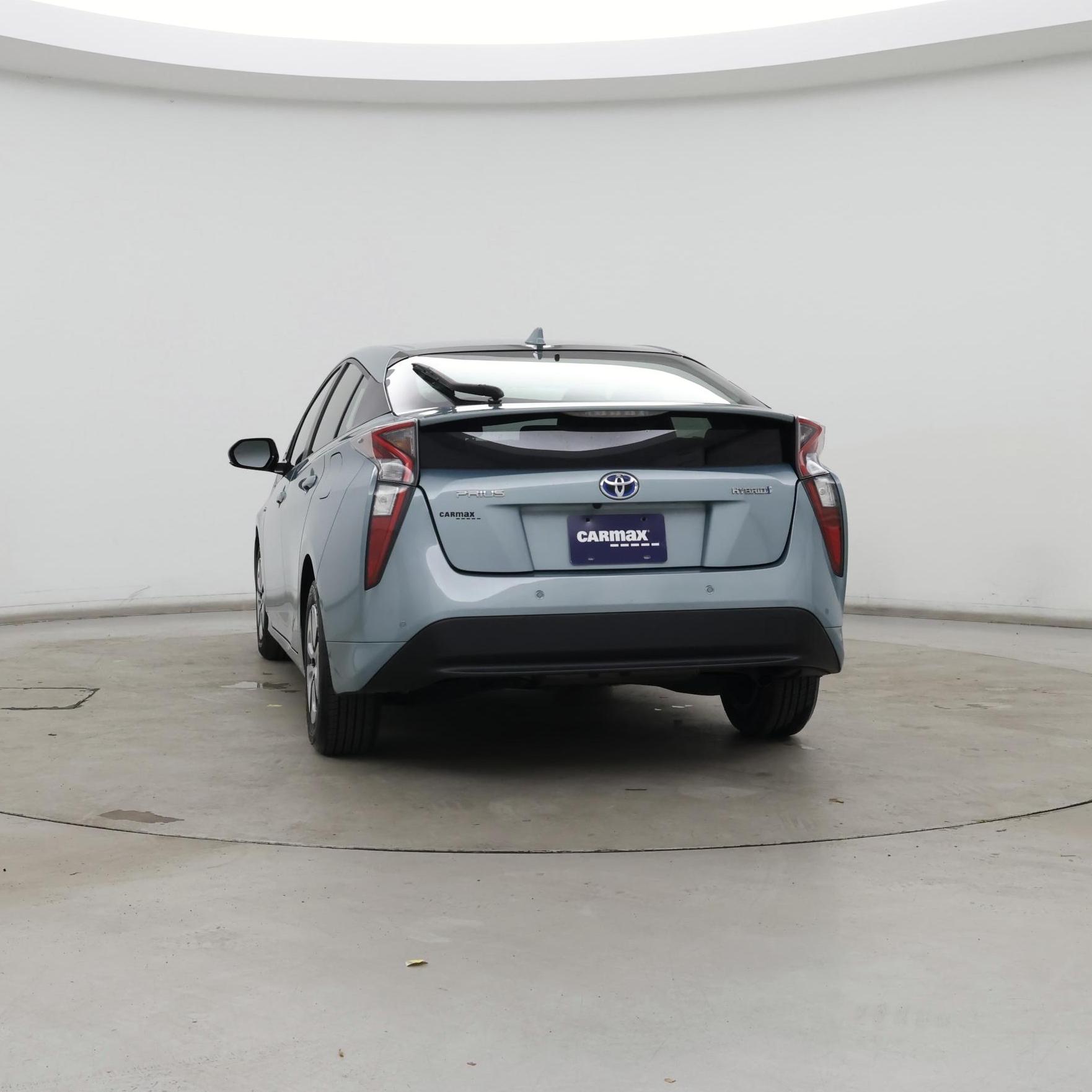 Thumbnail: 2017 Toyota Prius - 6