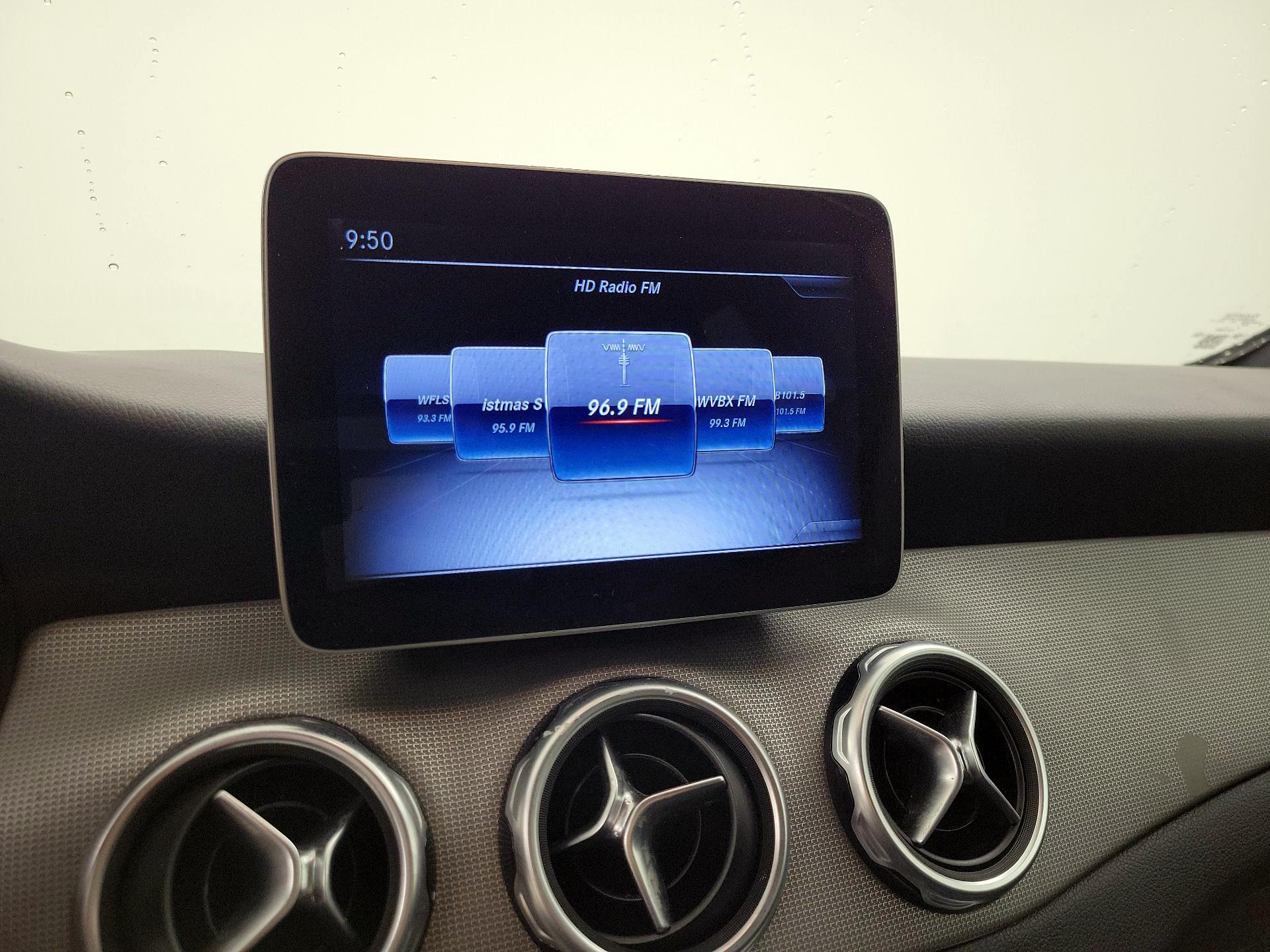 Thumbnail: 2019 Mercedes-Benz GLA - 15