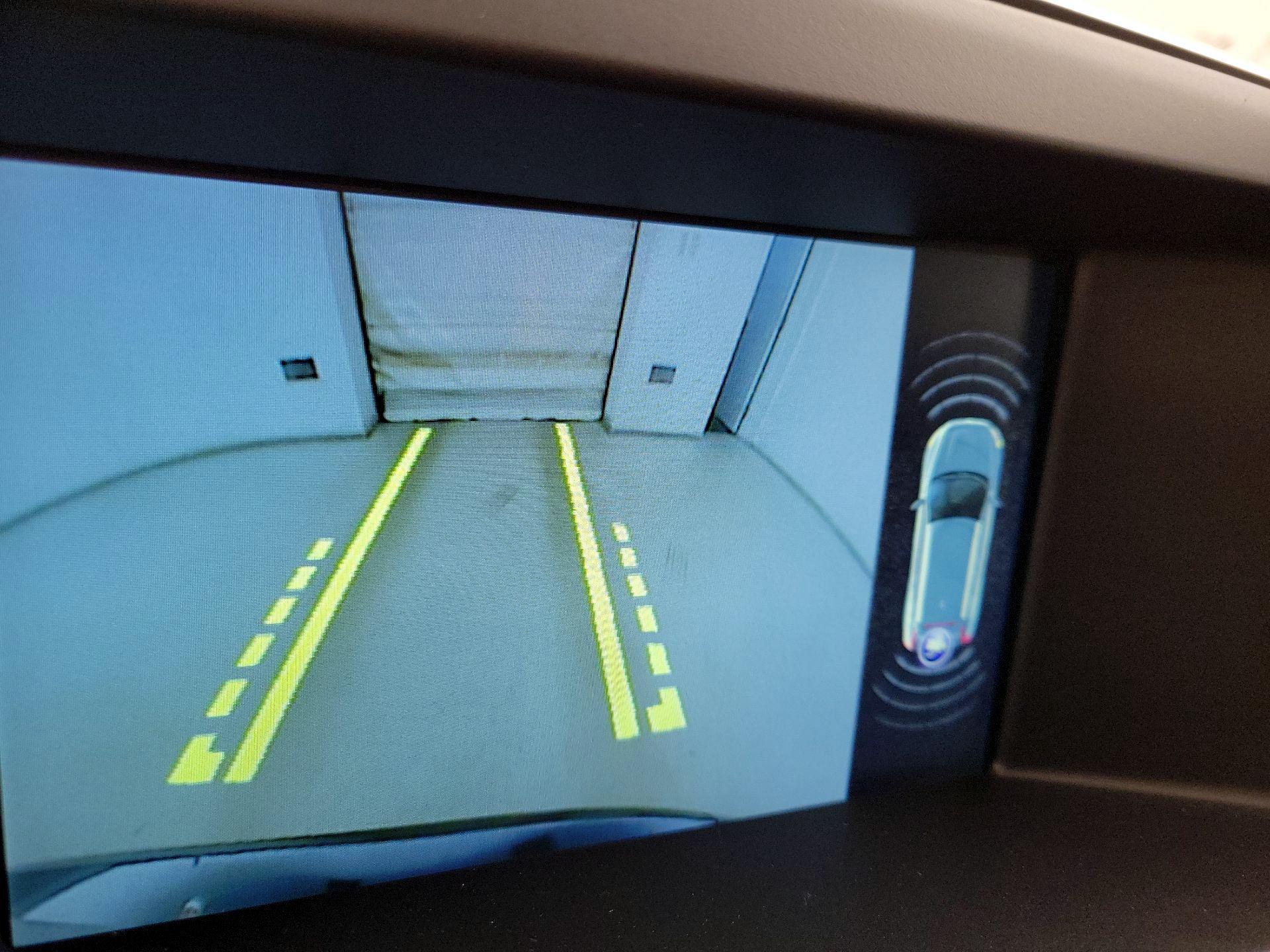 Thumbnail: 2016 Volvo XC60 - 15