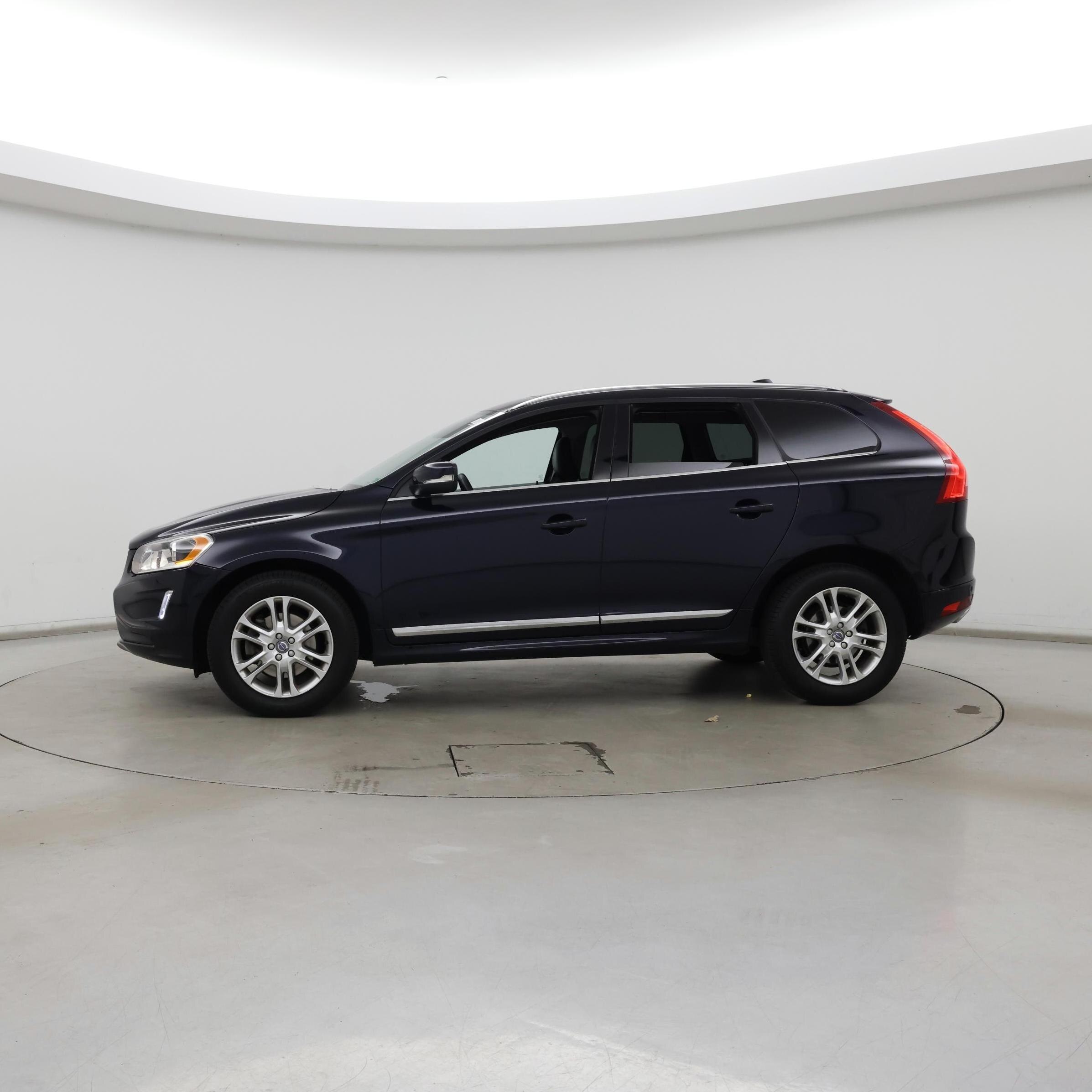 Thumbnail: 2016 Volvo XC60 - 3