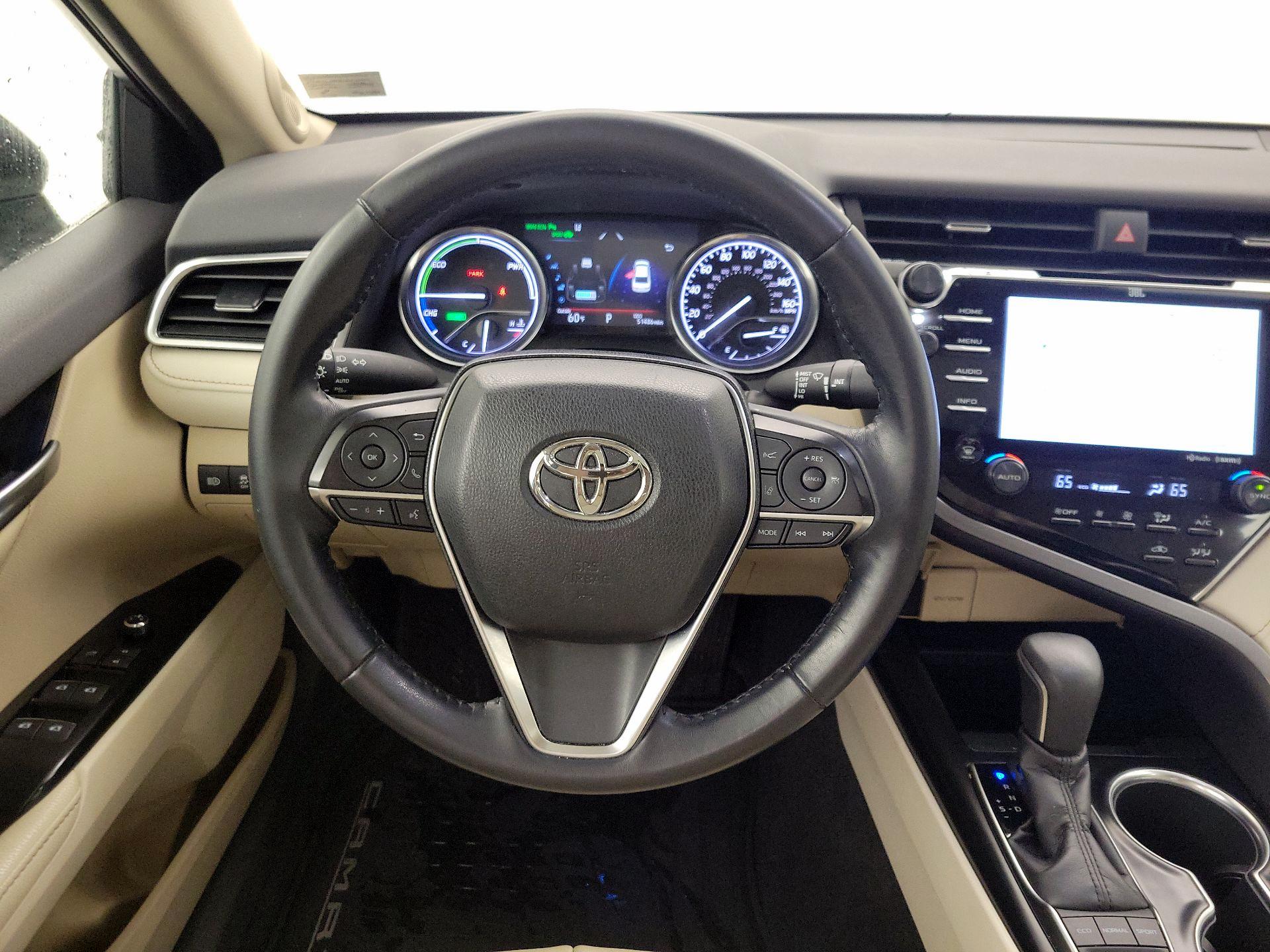 Thumbnail: 2018 Toyota Camry - 10