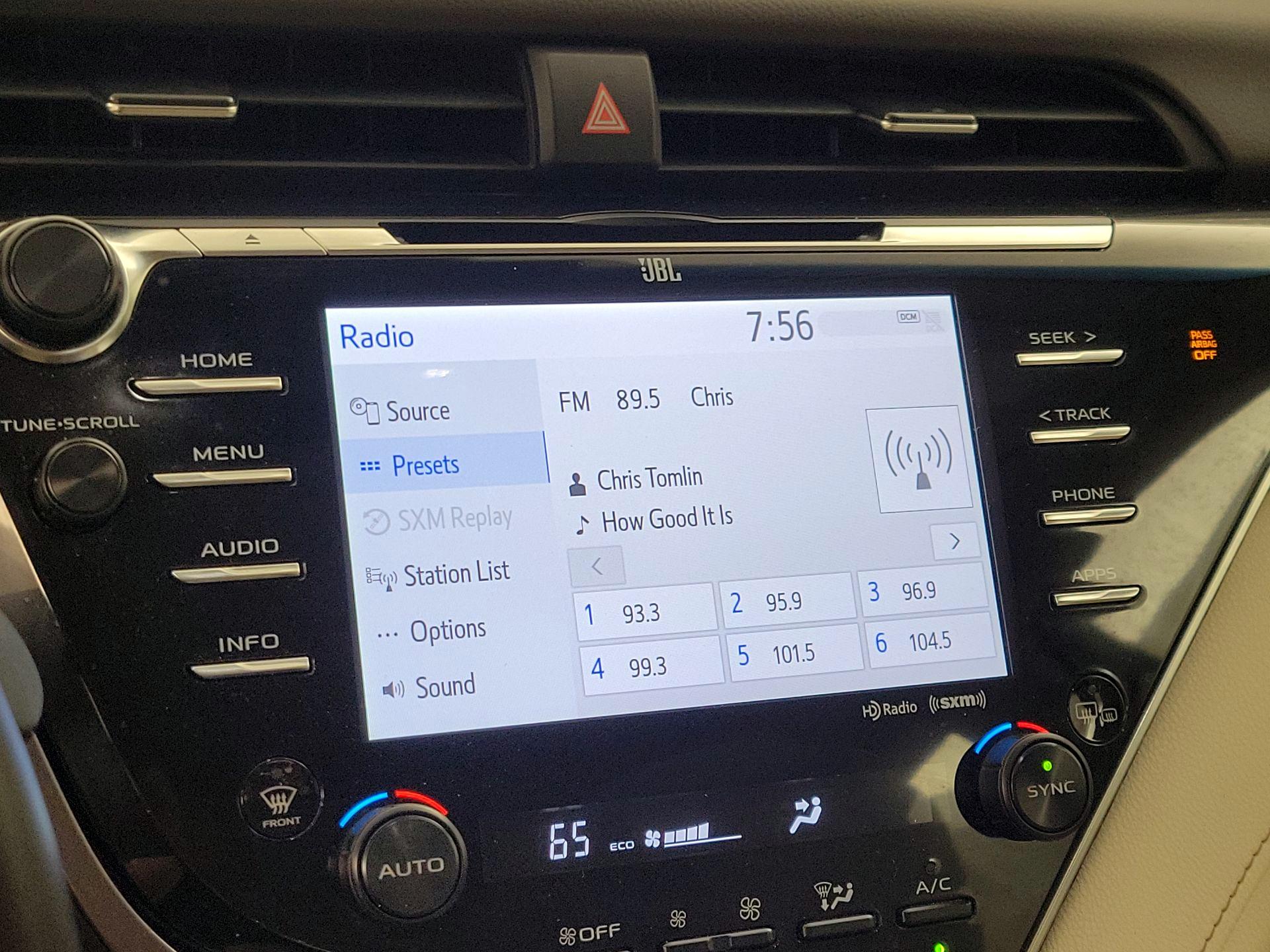 Thumbnail: 2018 Toyota Camry - 15