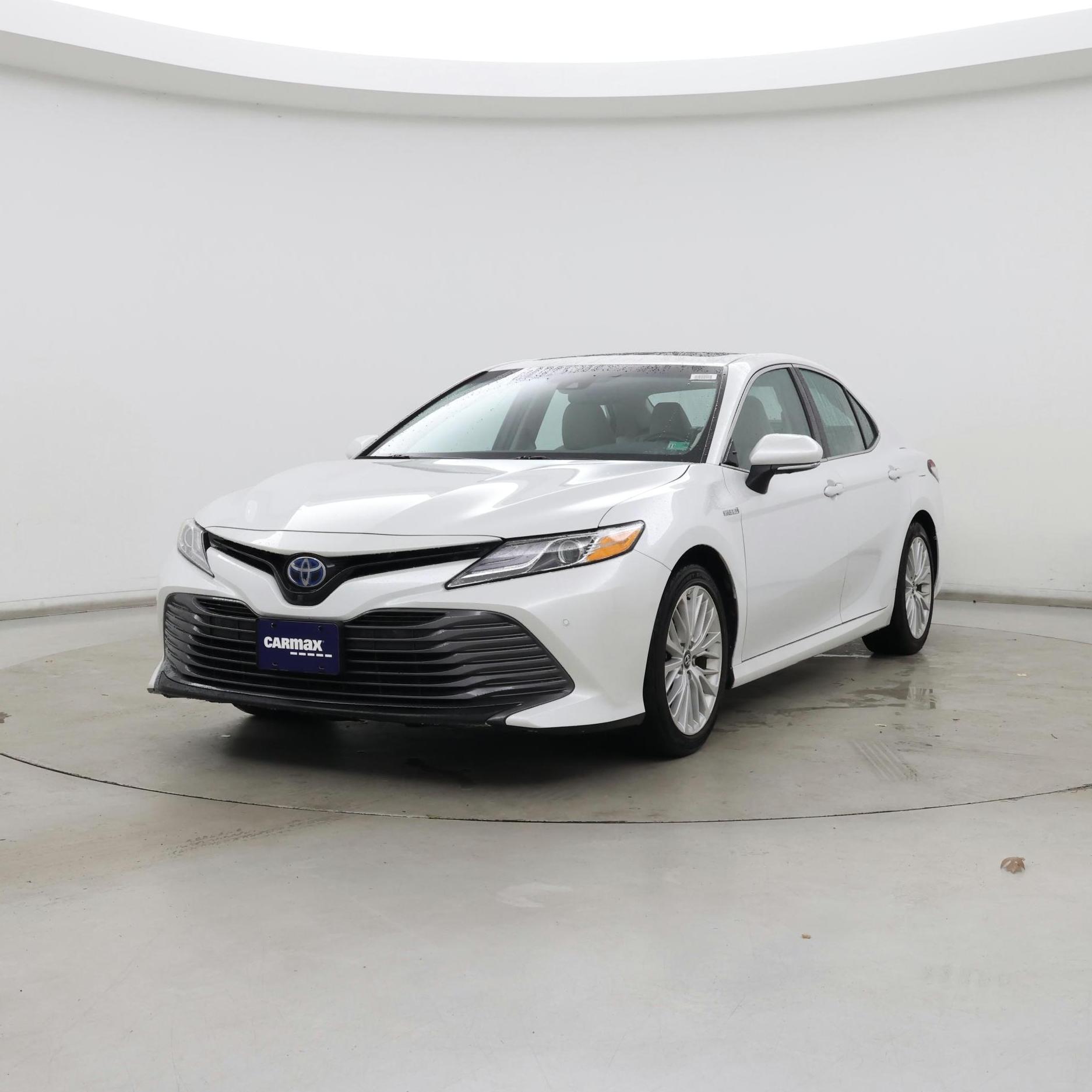 Thumbnail: 2018 Toyota Camry - 4