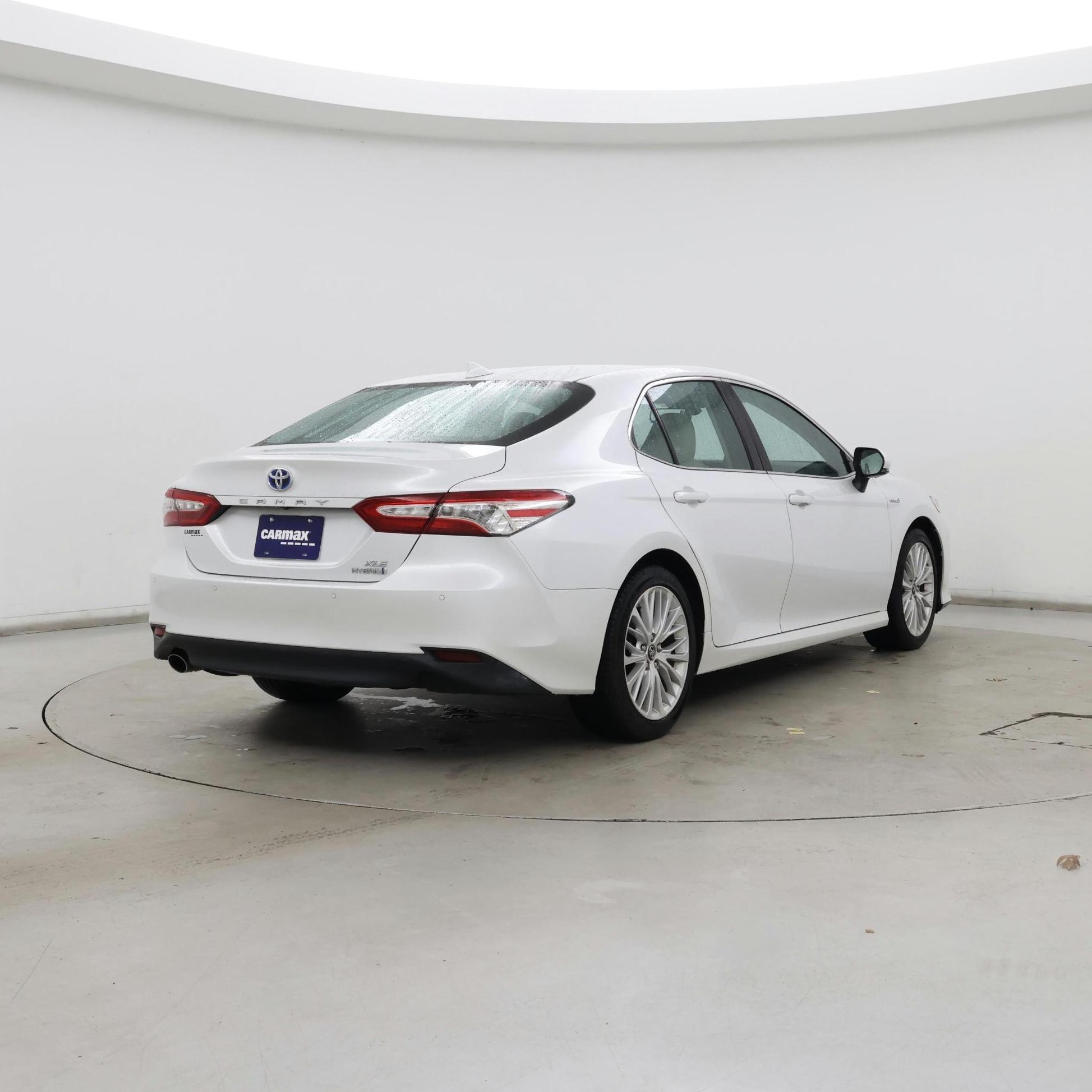 Thumbnail: 2018 Toyota Camry - 8