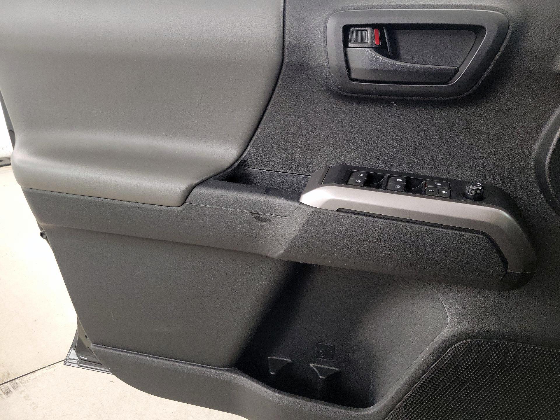 Thumbnail: 2023 Toyota Tacoma - 12