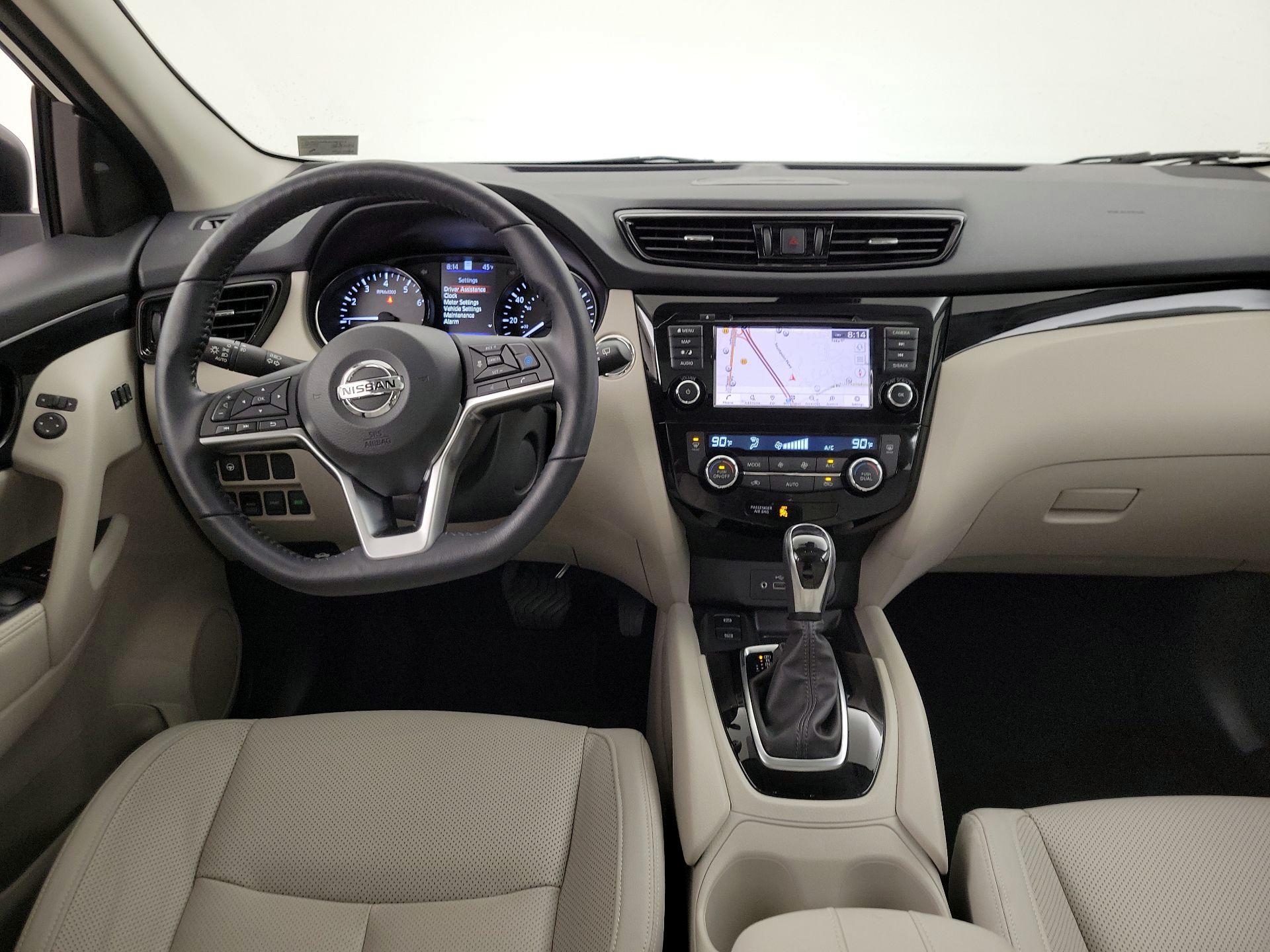 Thumbnail: 2022 Nissan Rogue Sport - 9