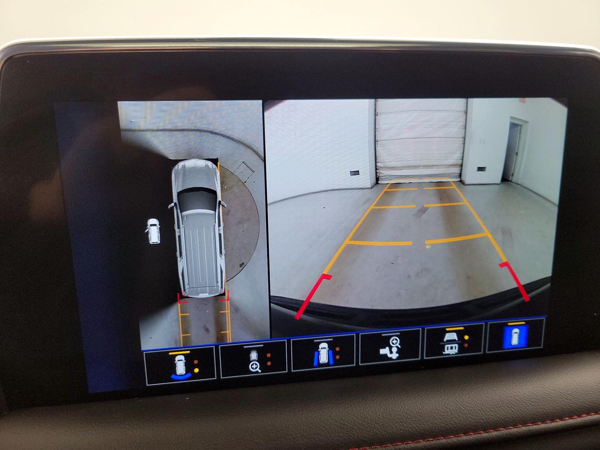 Thumbnail: 2022 Chevrolet Suburban - 14