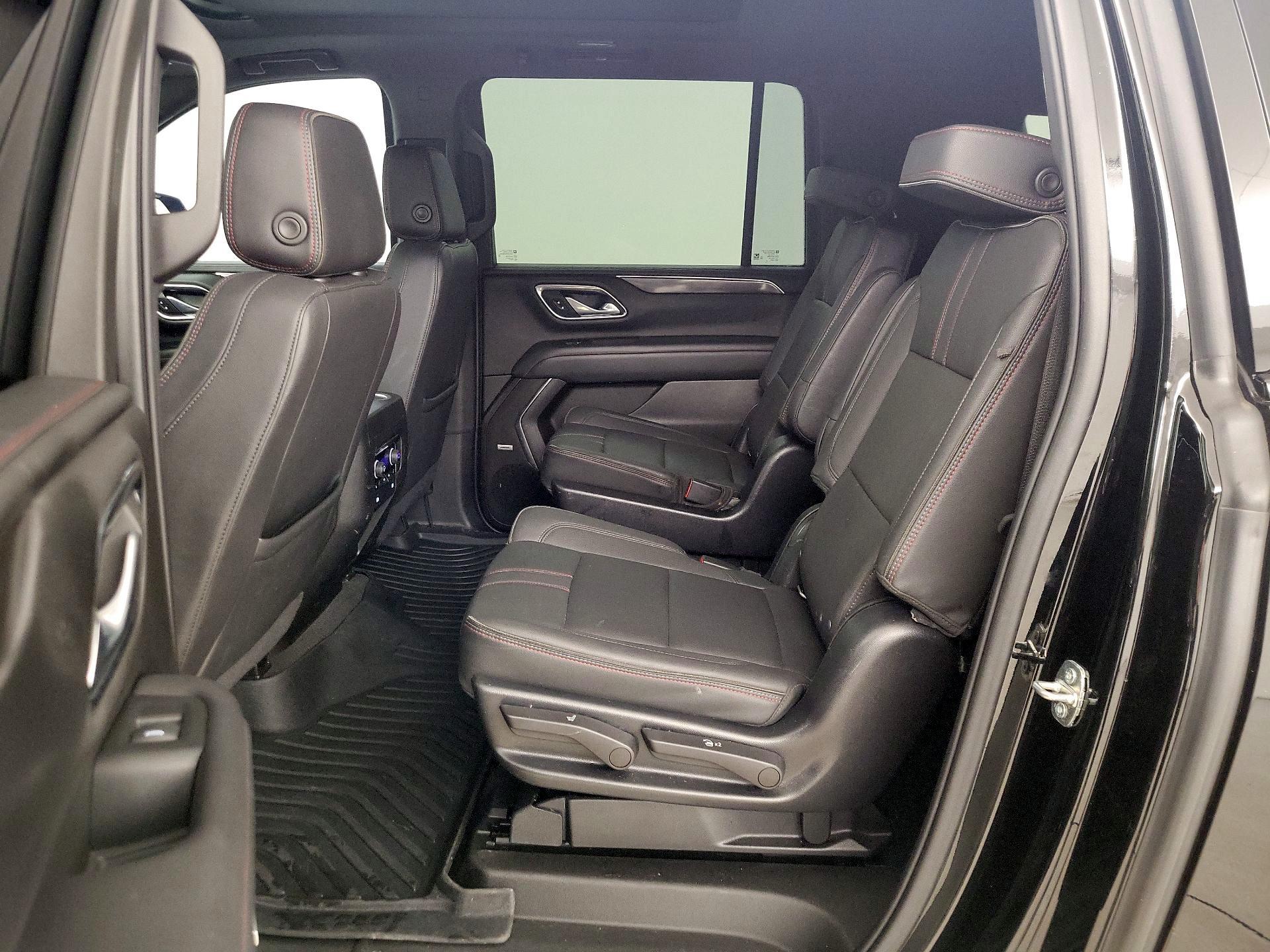 Thumbnail: 2022 Chevrolet Suburban - 20