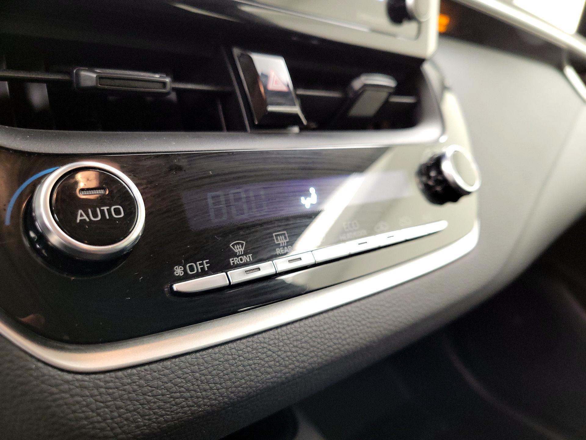 Thumbnail: 2022 Toyota Corolla - 16