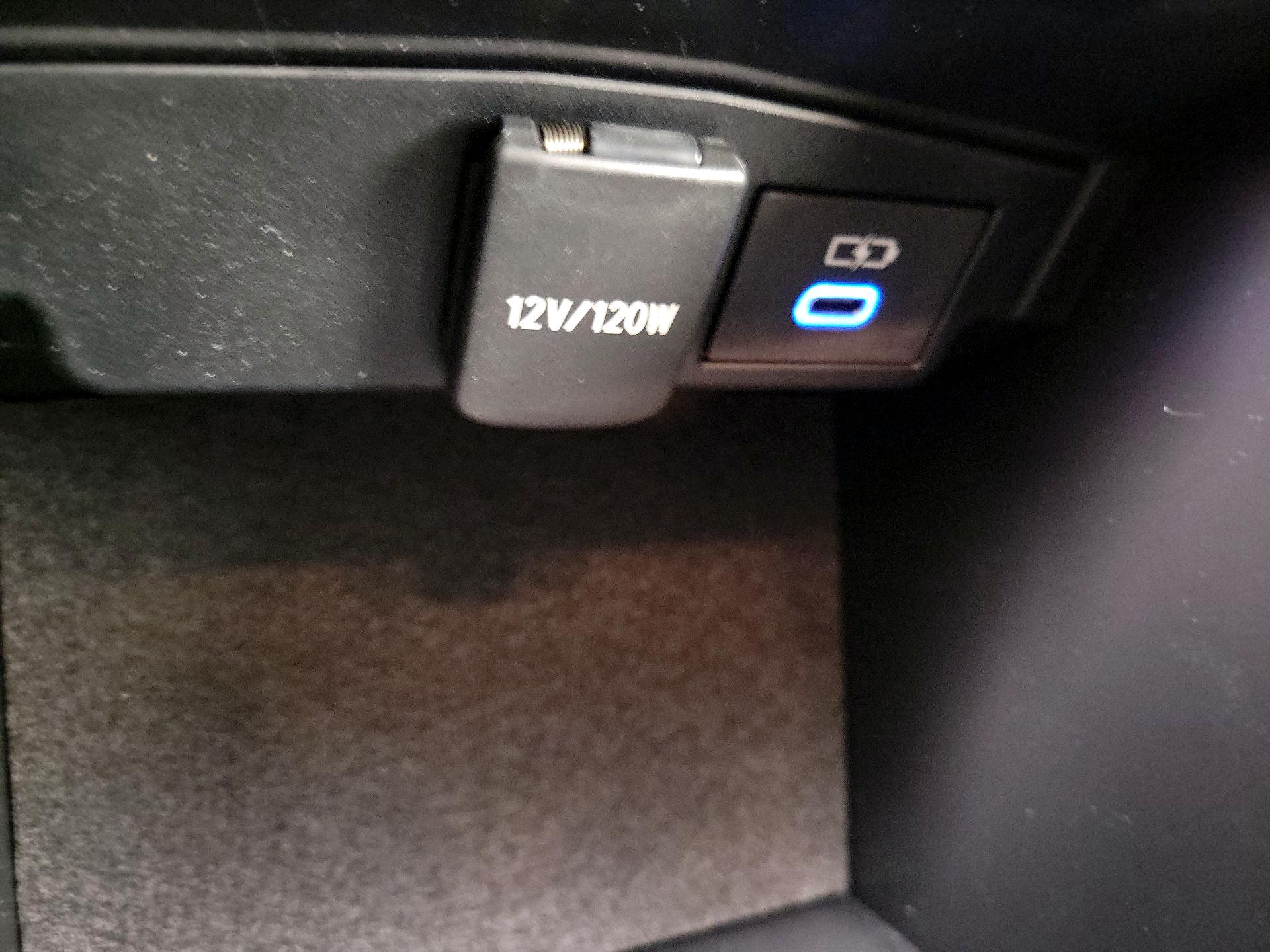 Thumbnail: 2022 Toyota Corolla - 18